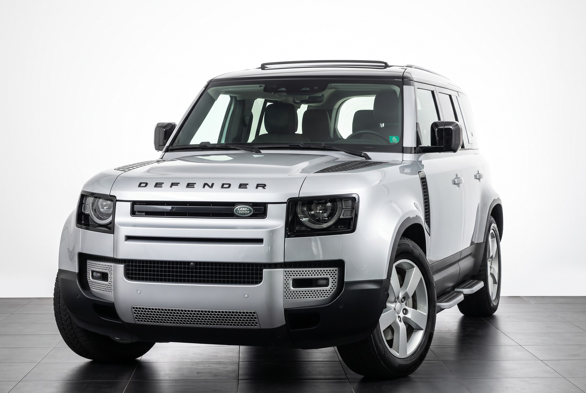 LAND ROVER Defender 110 P400 I6 First Edition 3.0 MHEV AT8-showroom-element-3