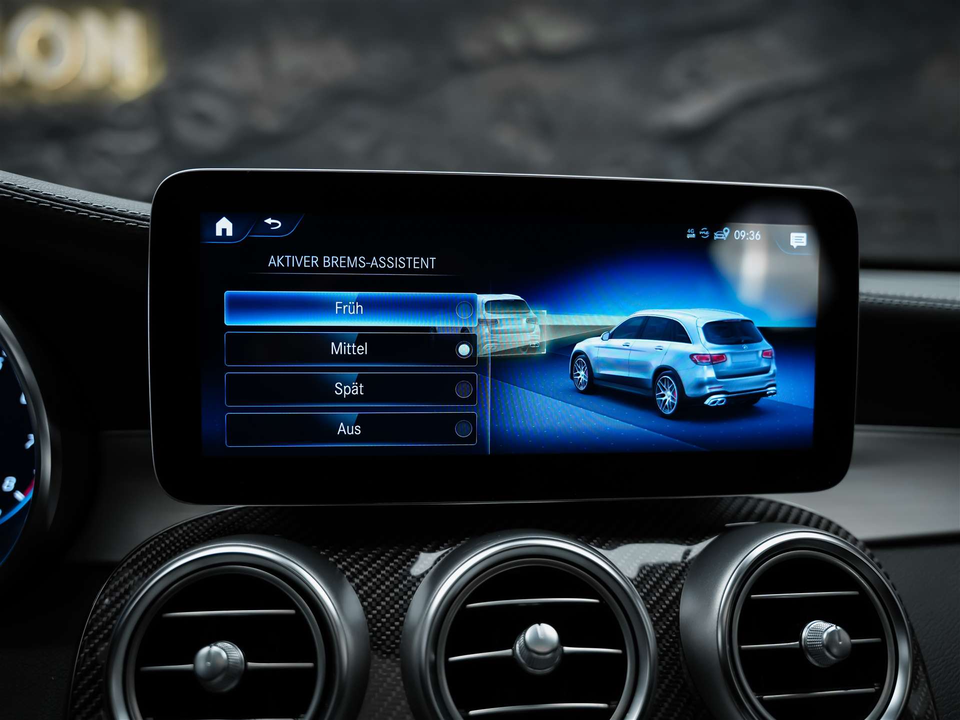 MERCEDES-BENZ GLC 63 S AMG 4Matic 9G-Tronic *CH Fahrzeug*Panorama*Sitzbelüftung*Head Up*-image-44
