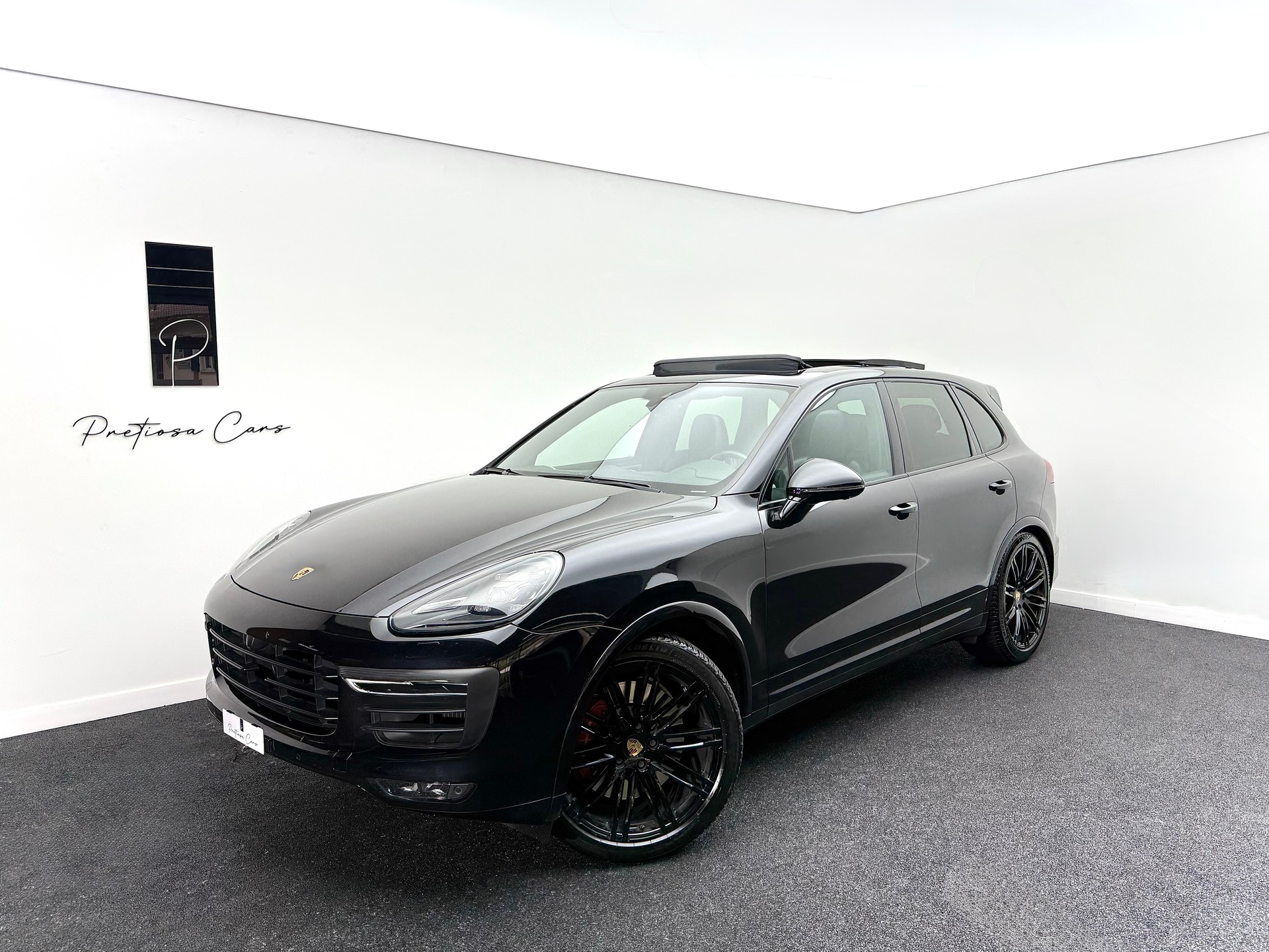 PORSCHE Cayenne Turbo