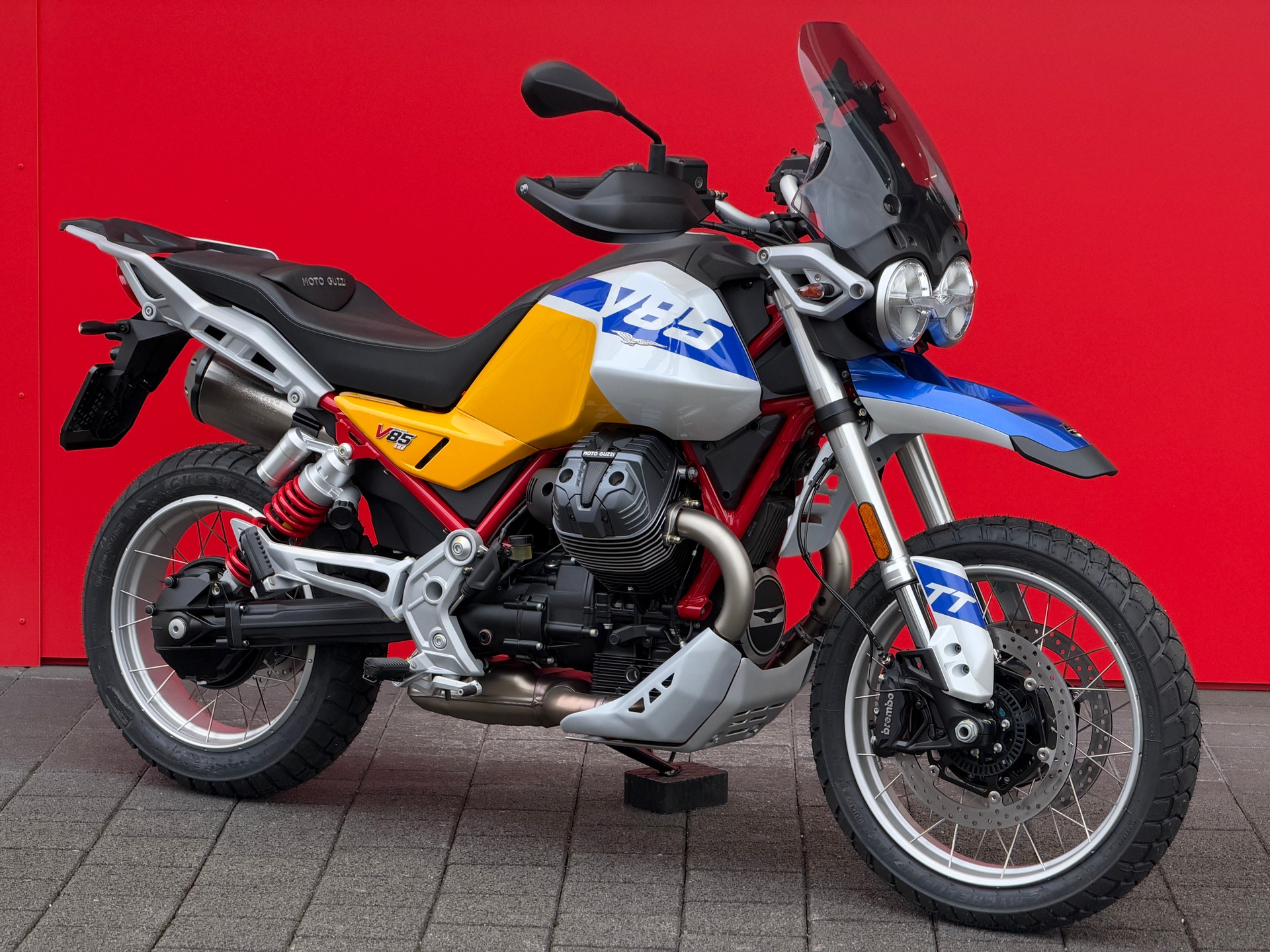 MOTO GUZZI V85 TT E5+ (35kW)-image-1