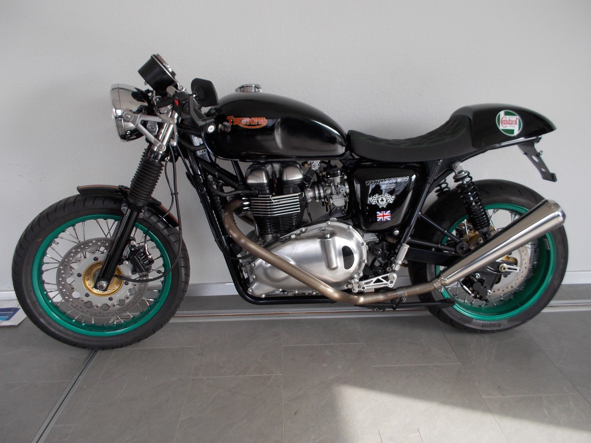 TRIUMPH Thruxton 900-image-3
