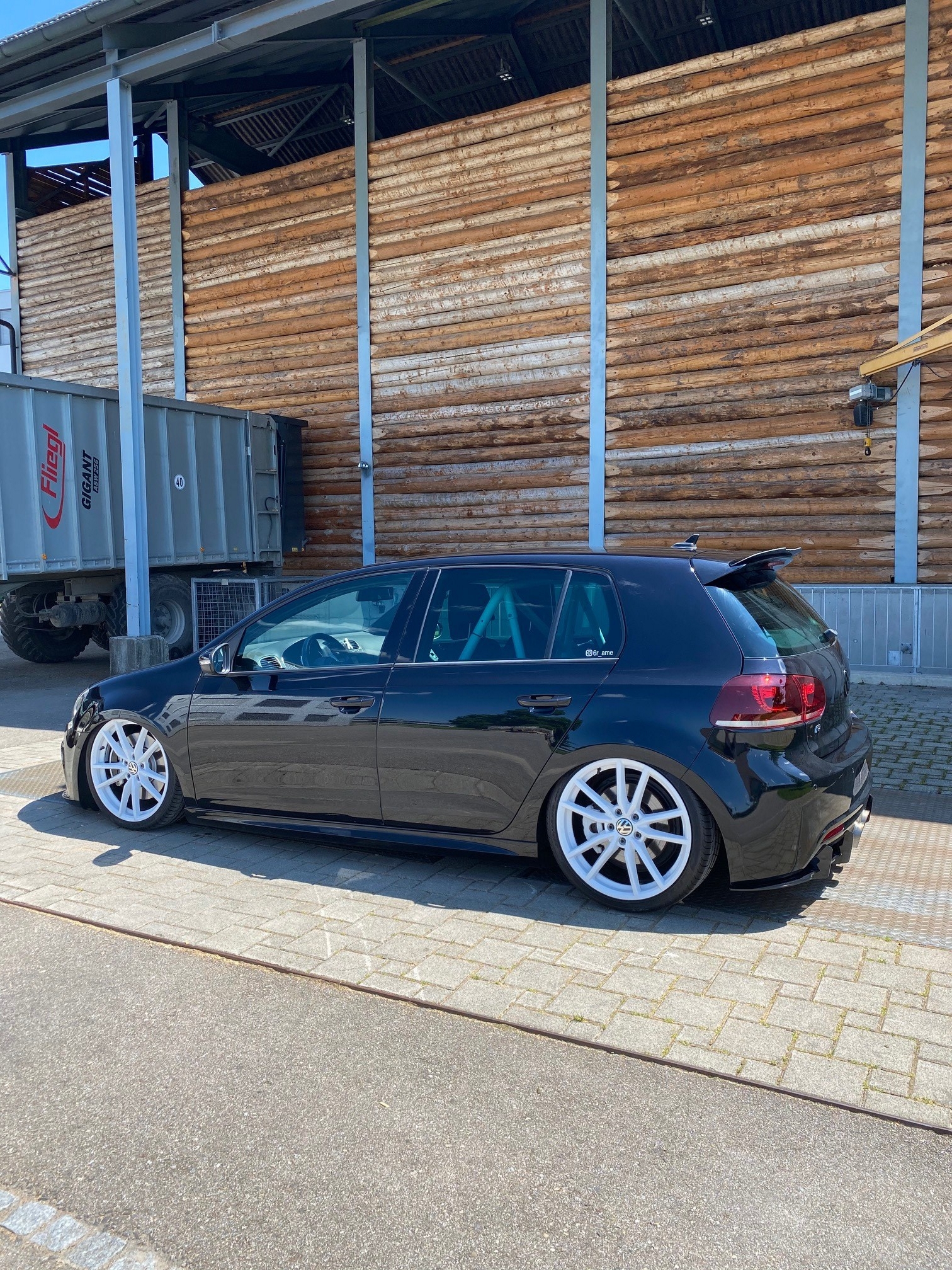 VW Golf 2.0 TSI R 4Motion DSG-image-4
