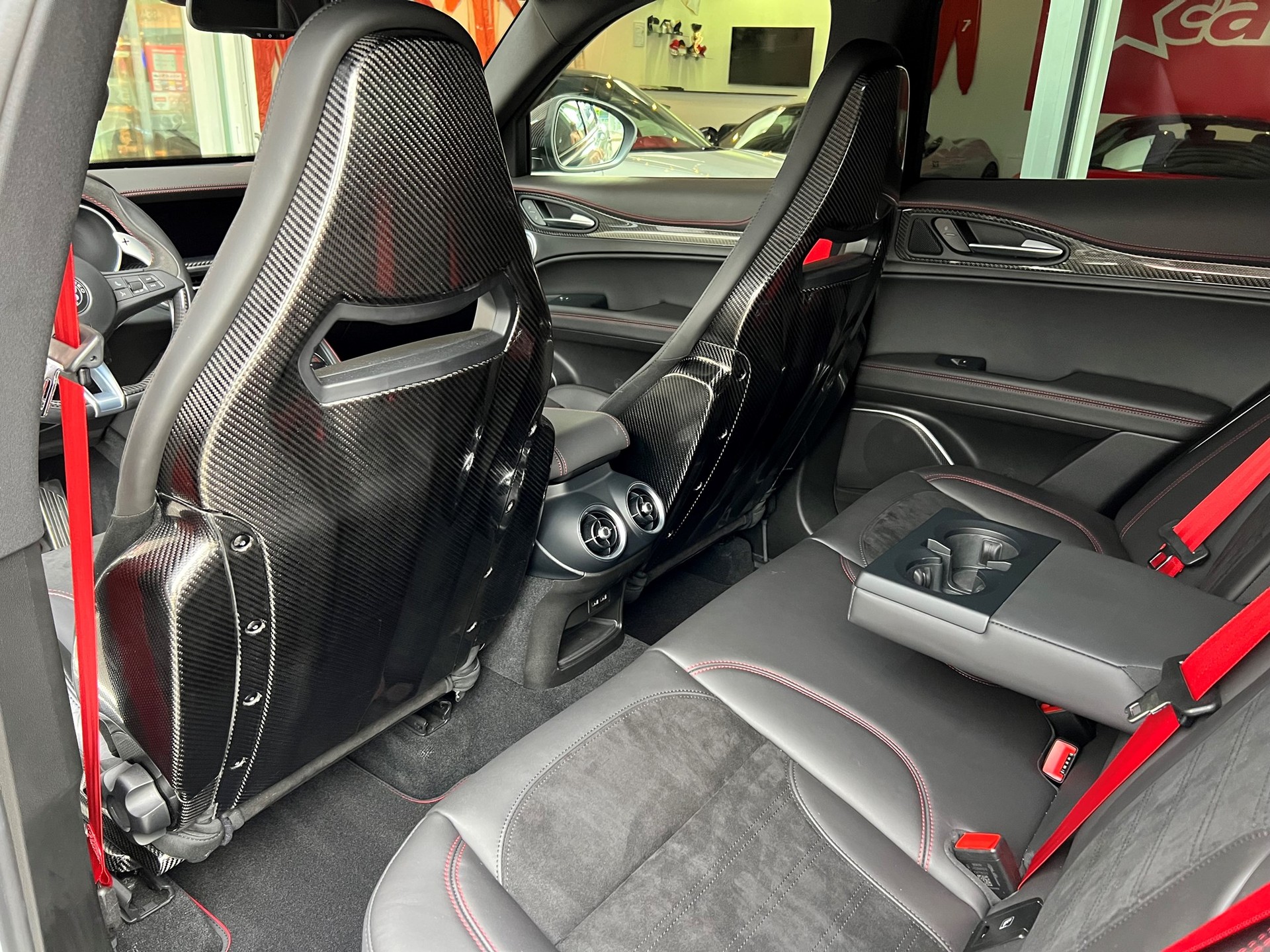 ALFA ROMEO Stelvio Racing Edition KR 7 2.9 V6 Quadrifoglio Q4 Automatic-image-6