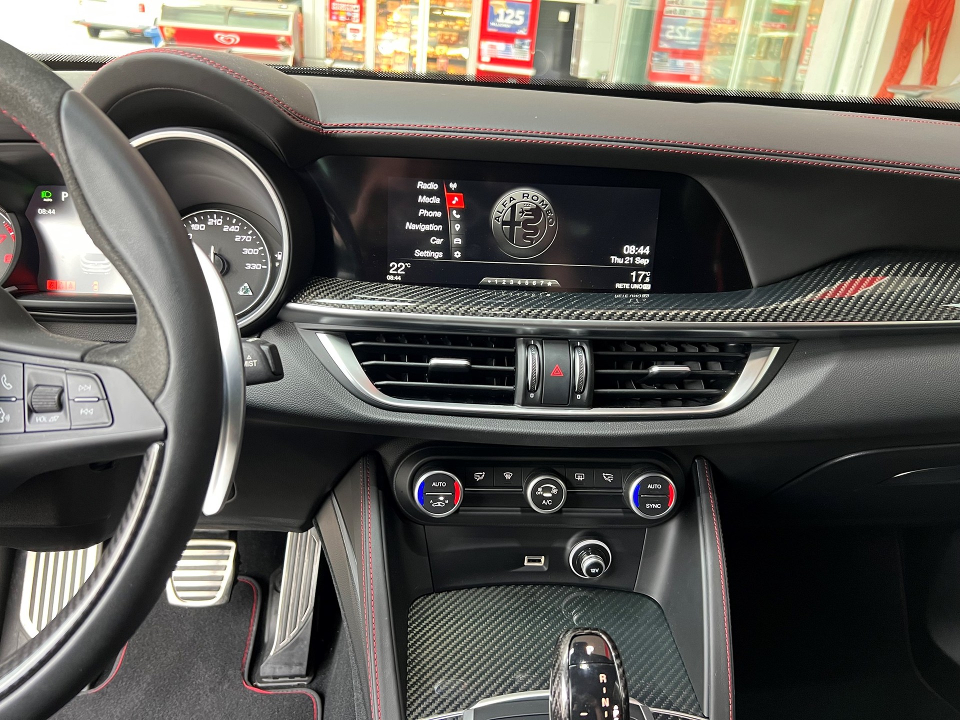 ALFA ROMEO Stelvio Racing Edition KR 7 2.9 V6 Quadrifoglio Q4 Automatic-image-5