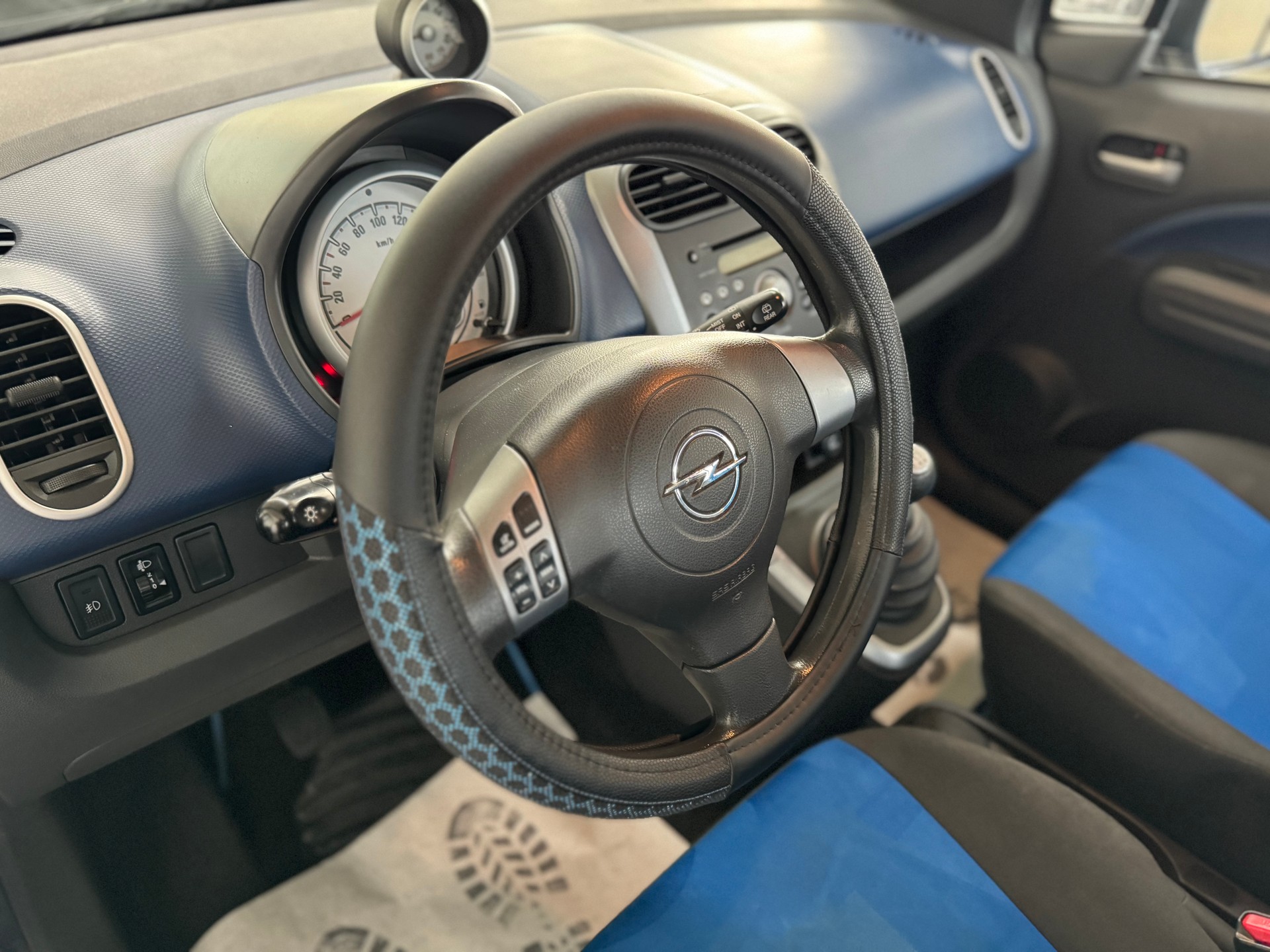 OPEL Agila 1.0 Enjoy-image-11