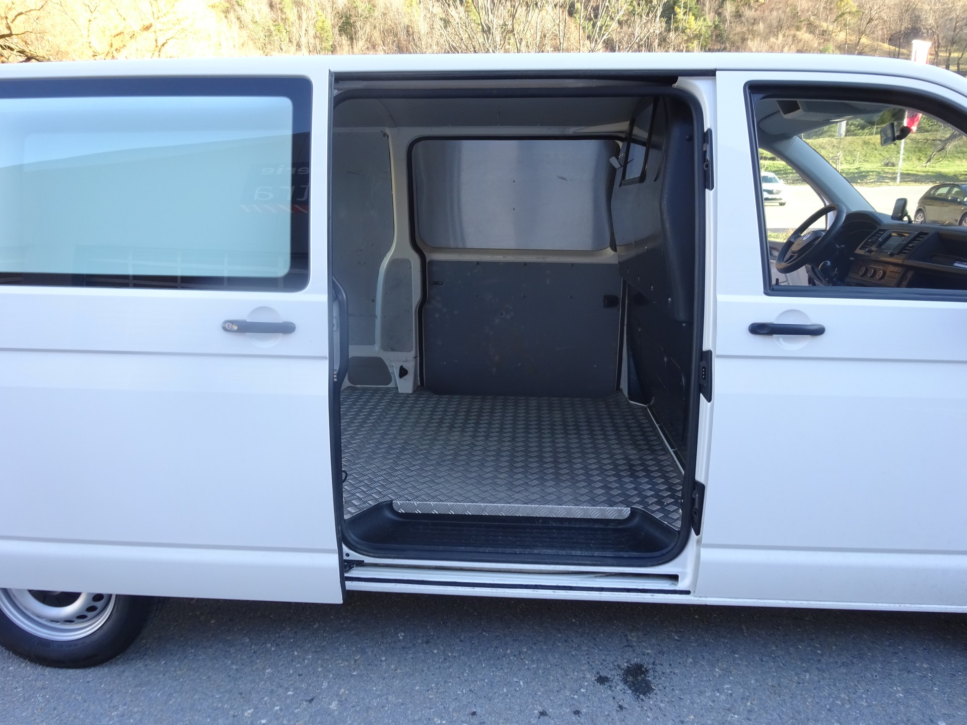 VW T6 2.0 TDI 4Motion-image-16