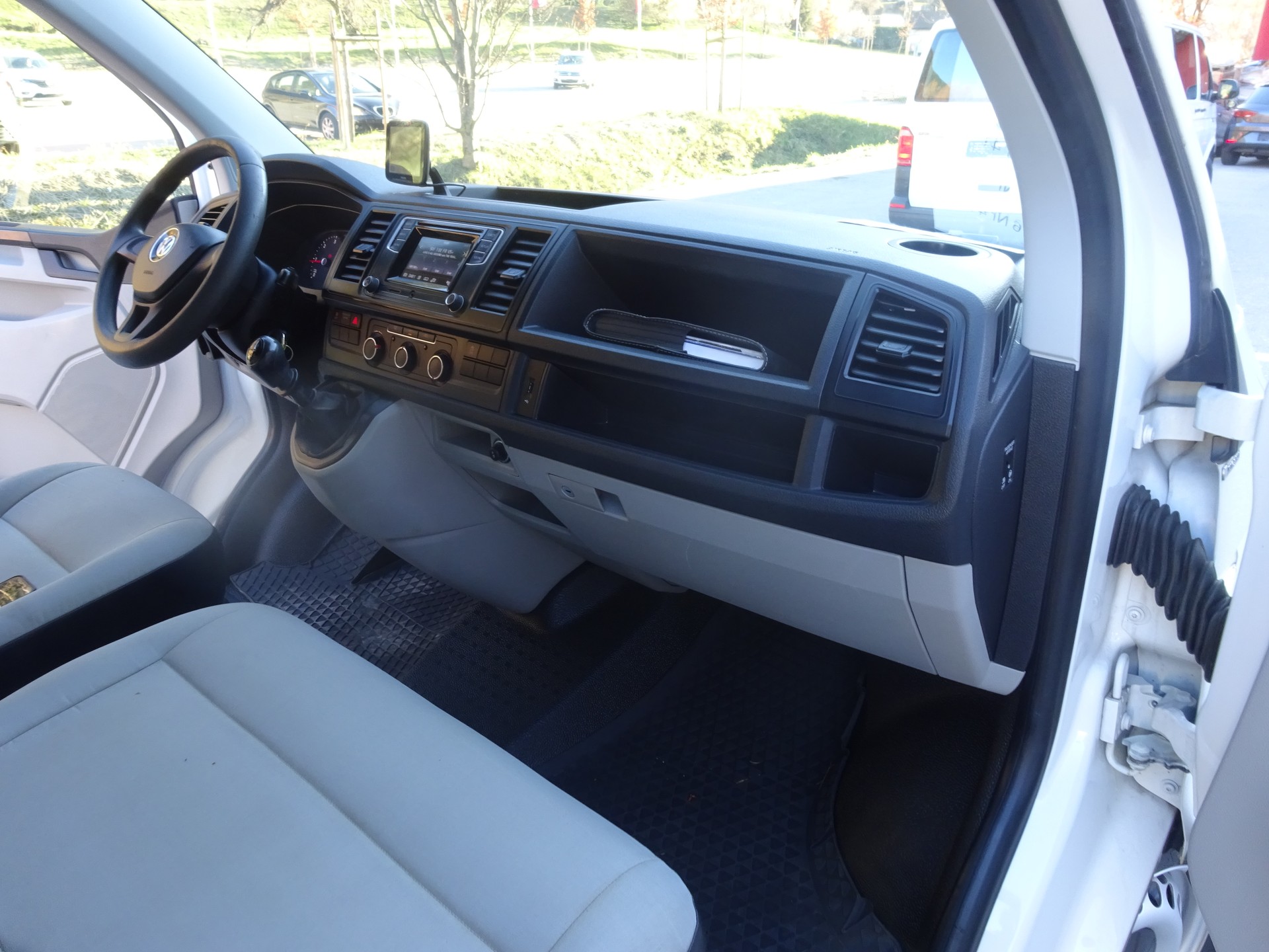 VW T6 2.0 TDI 4Motion-image-18