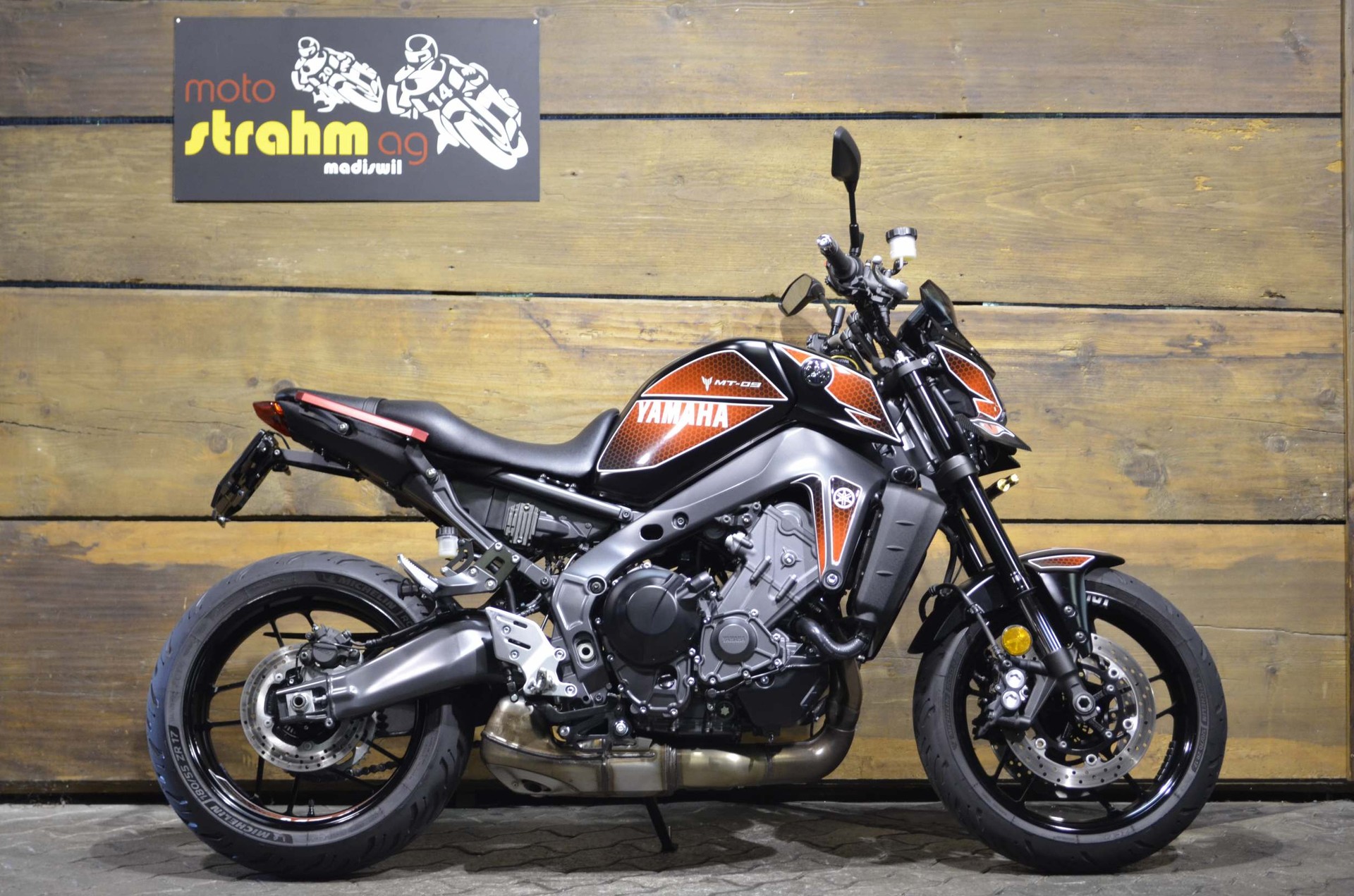 YAMAHA MT-09 ABS-image-1