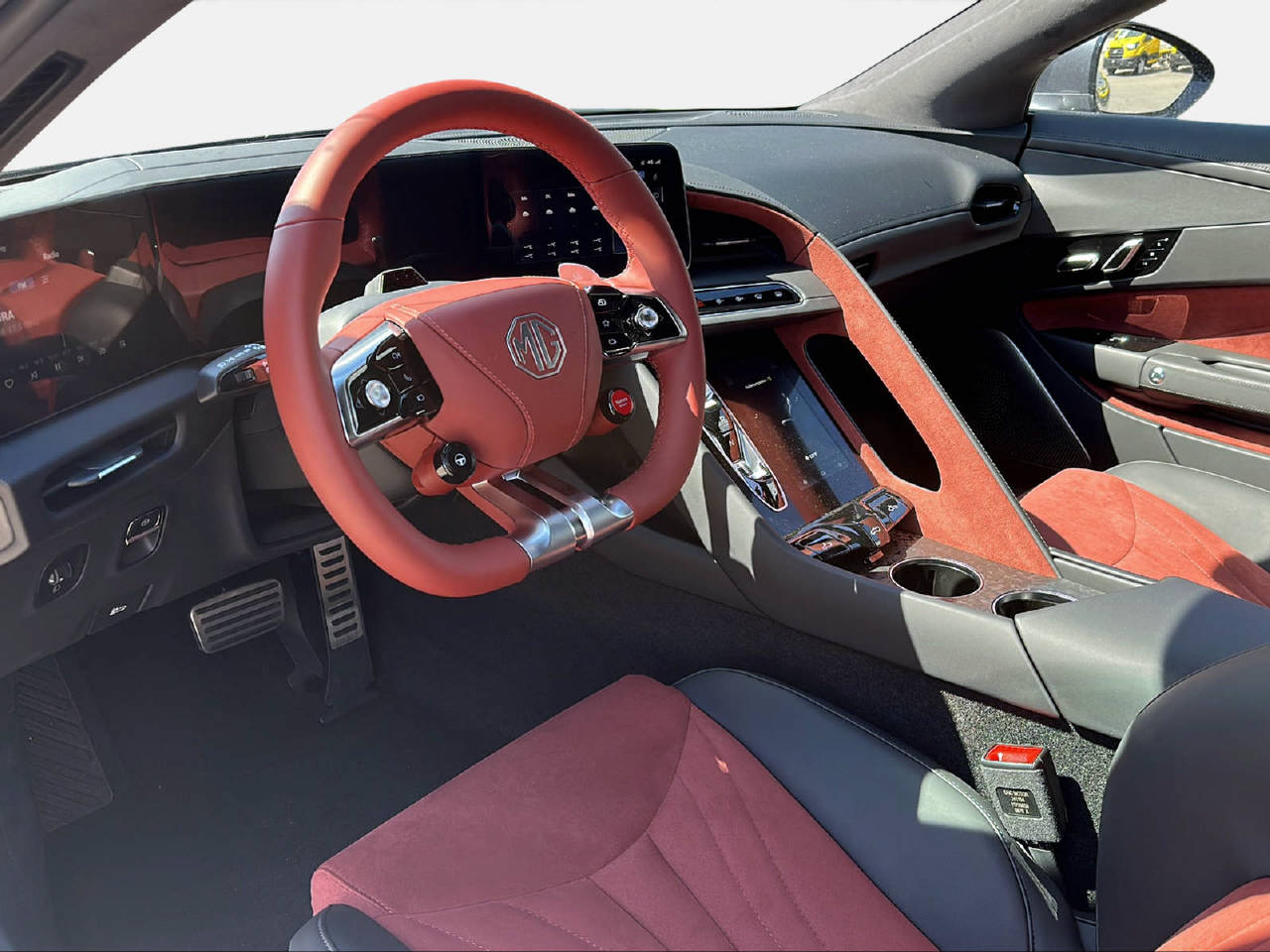 MG Cyberster 77kWh-image-12