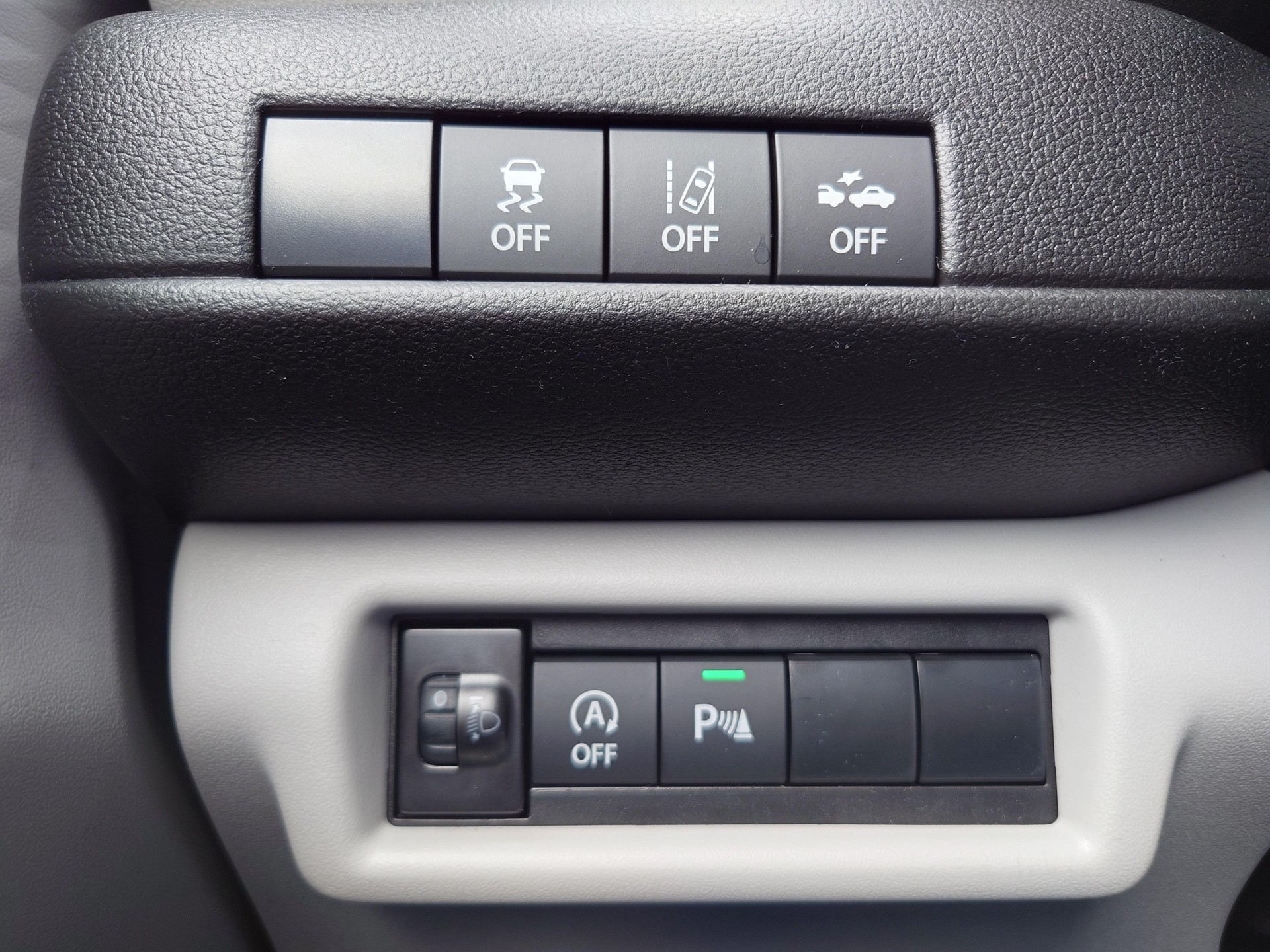 SUZUKI Swift 1.2 Tradizio Top Hybrid-image-9
