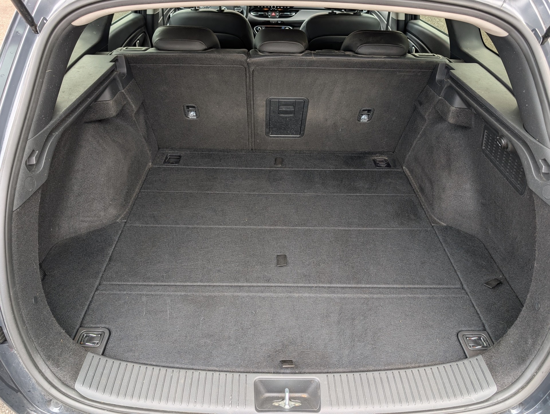 HYUNDAI i30 Wagon 1.5 T-GDi Vertex 48V MH DCT-image-5