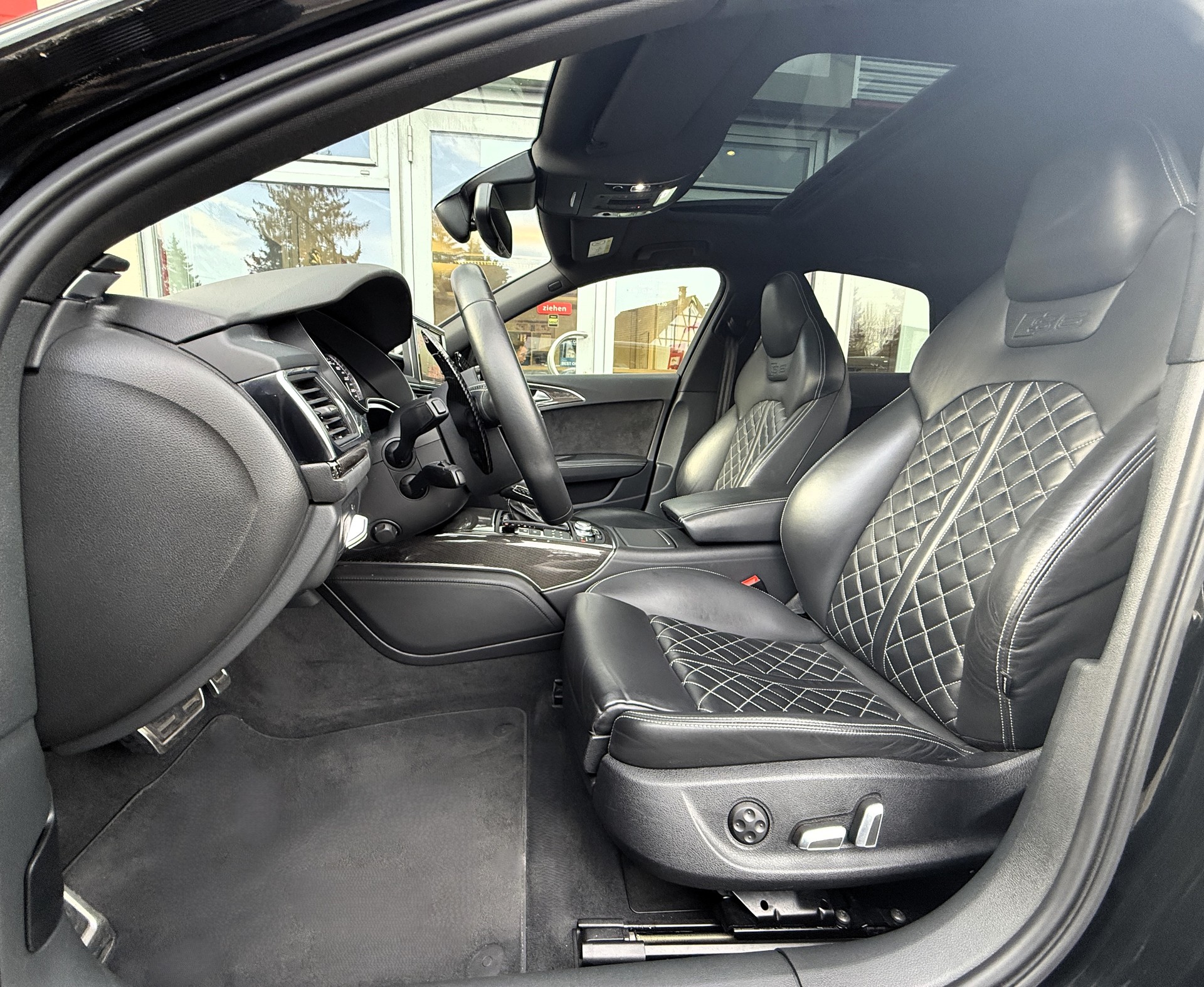 AUDI S6 Limousine 4.0 TFSI V8 quattro S-tronic-image-15