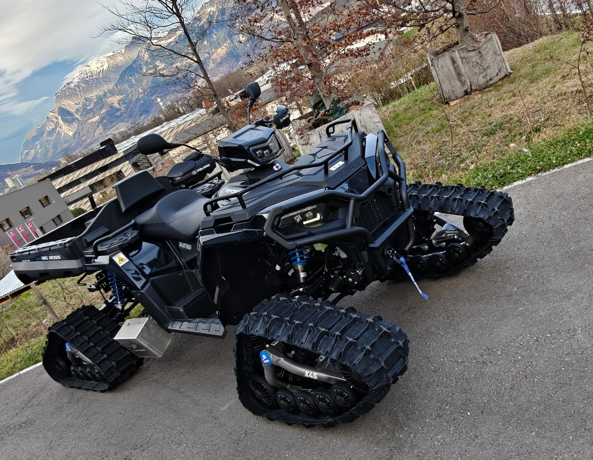 POLARIS 6 × 6 mit Raupenkit und Räder-image-10
