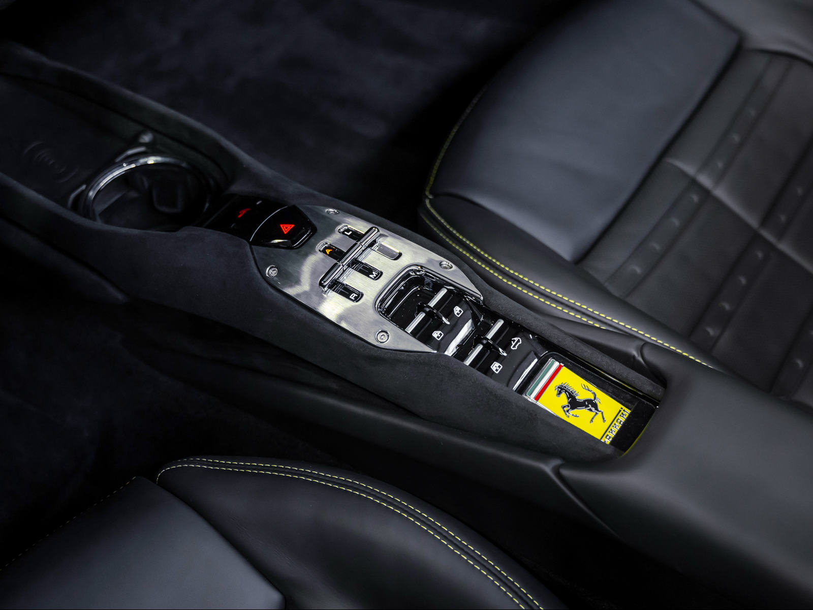 FERRARI * 296 GTS * SCHWARZ/SCHWARZ * PPF GANZES AUTO * LEASING AB 1390.- *-image-25