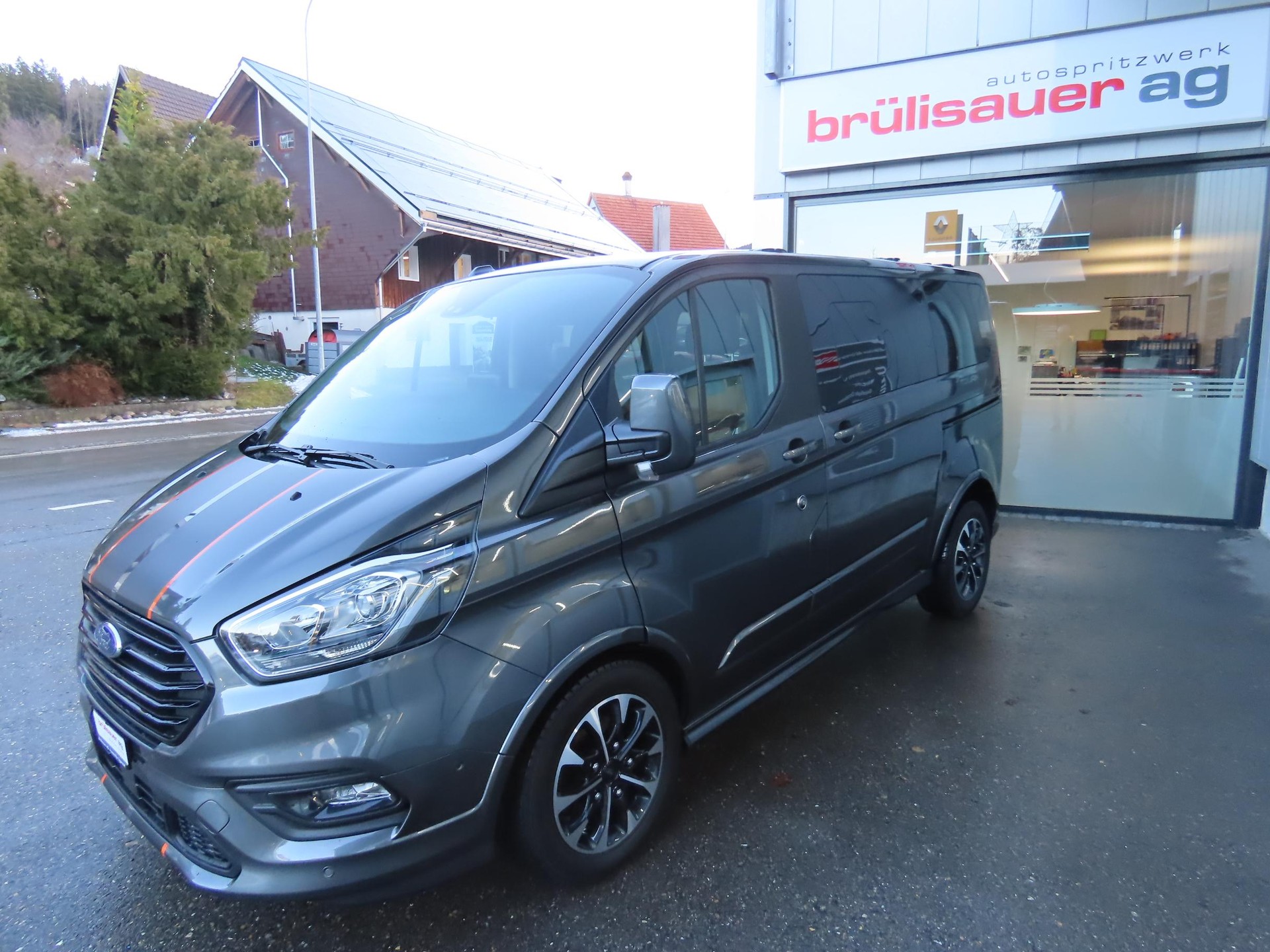 FORD Tourneo C Bus 320 L1 2.0 TDCi 185 Sport