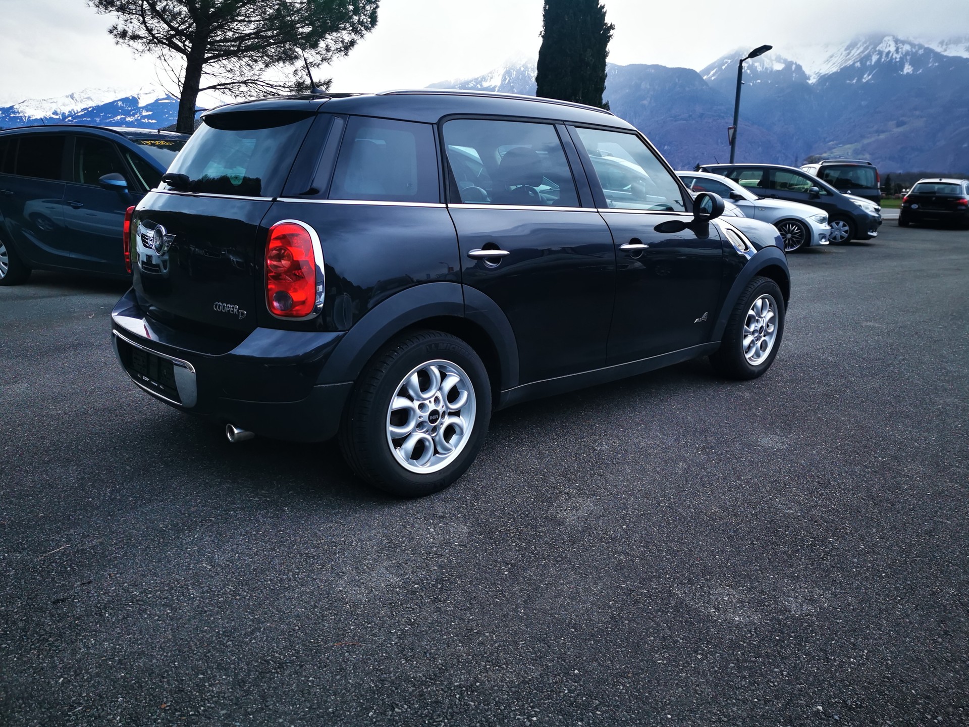MINI Countryman Cooper D ALL4-image-13