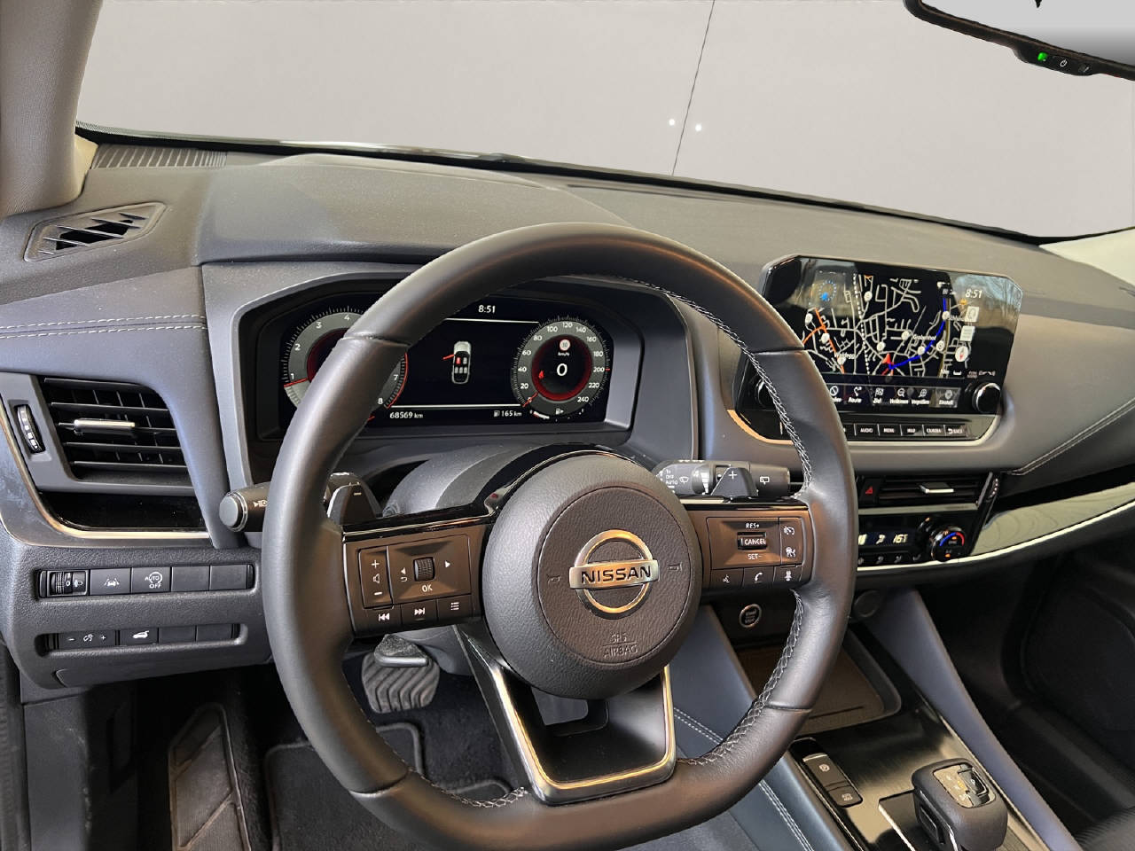 NISSAN Qashqai 1.3 DIG-T 158 N-Connecta-image-13
