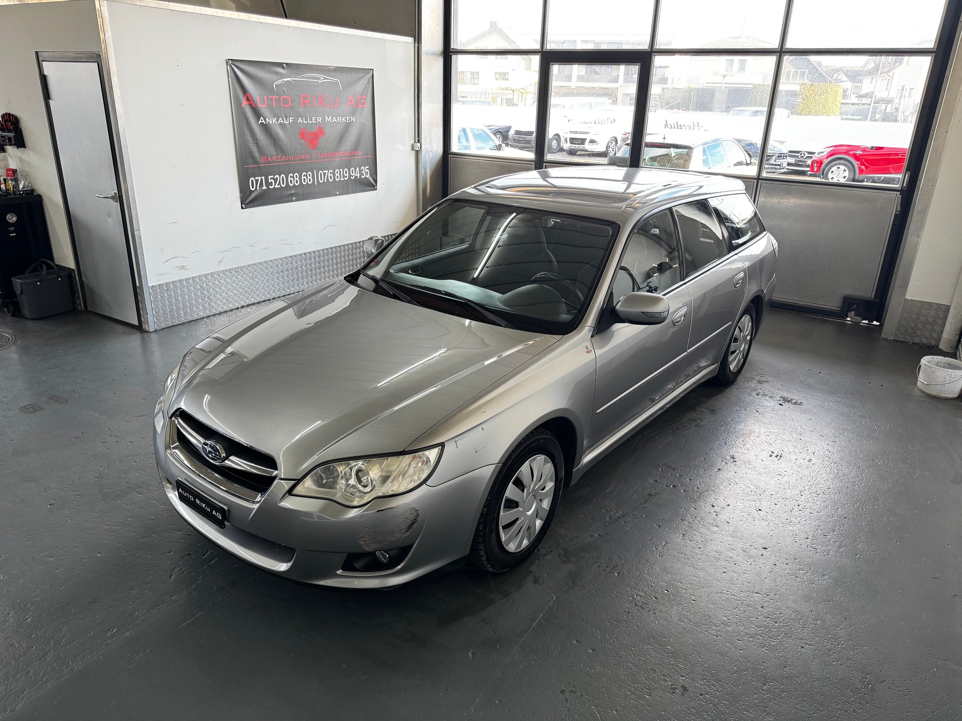 SUBARU Legacy 2.0R AWD Swiss Automatic-image-4