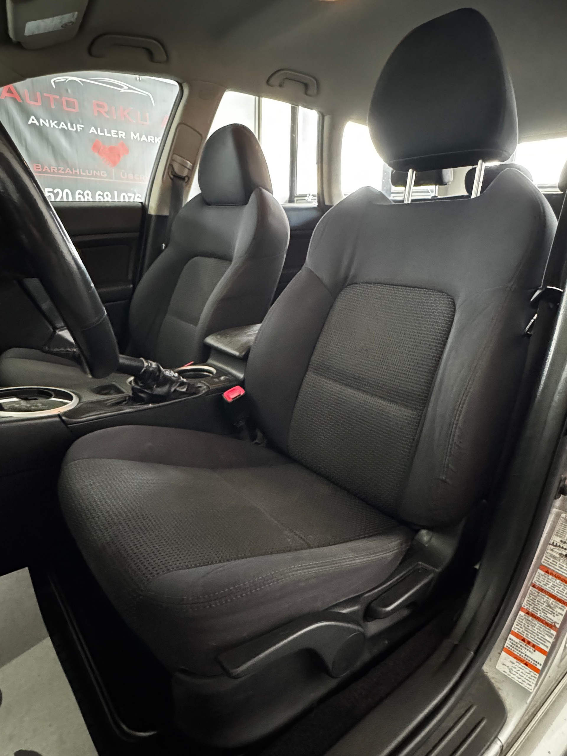 SUBARU Legacy 2.0R AWD Swiss Automatic-image-13