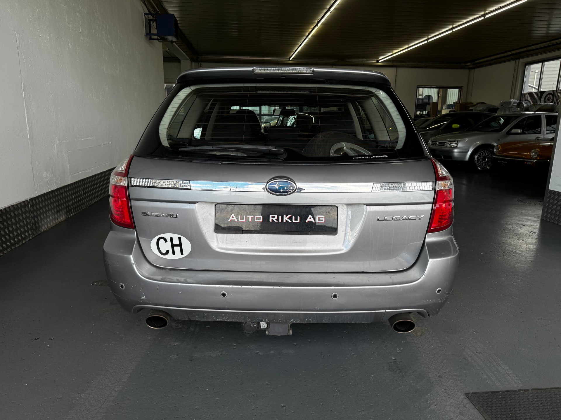 SUBARU Legacy 2.0R AWD Swiss Automatic-image-10