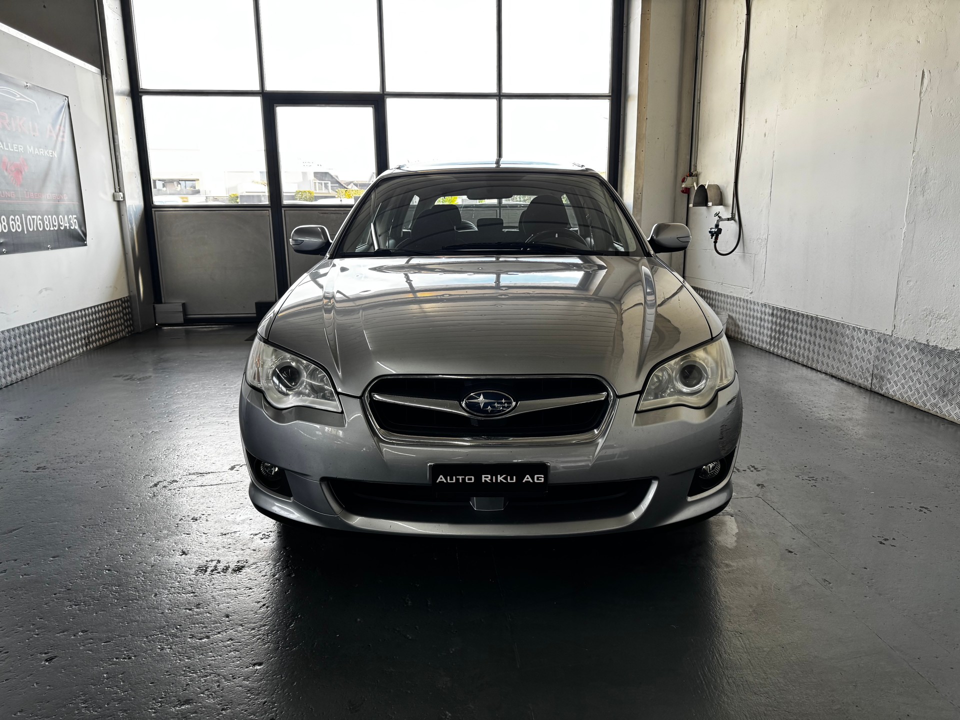SUBARU Legacy 2.0R AWD Swiss Automatic-showroom-element-3
