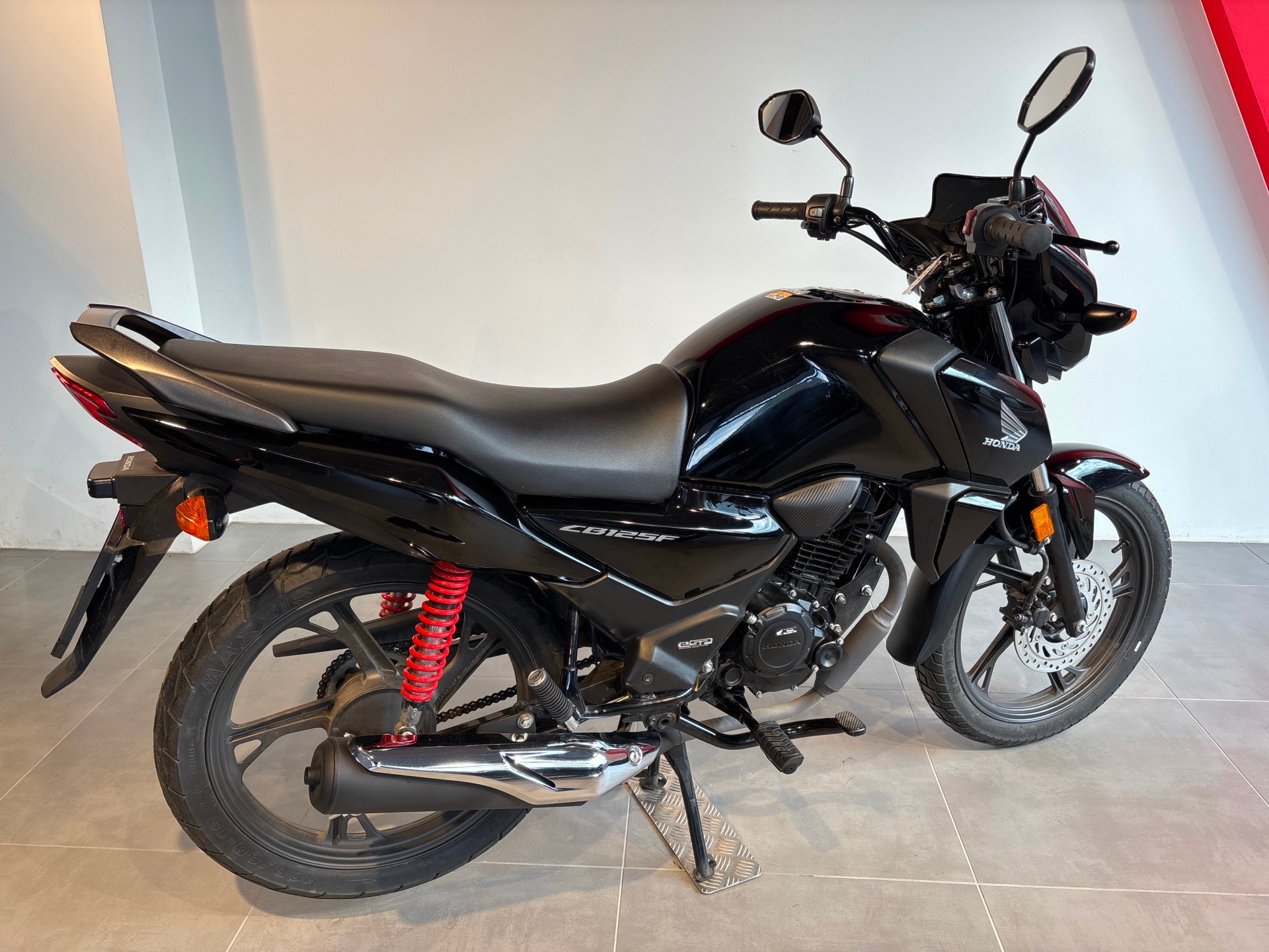 HONDA CBF 125 M-image-2