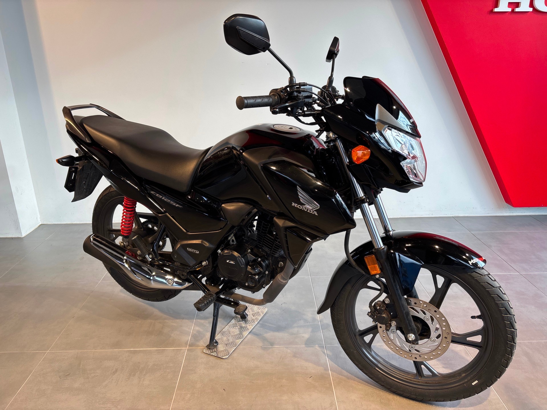 HONDA CBF 125 M-image-0