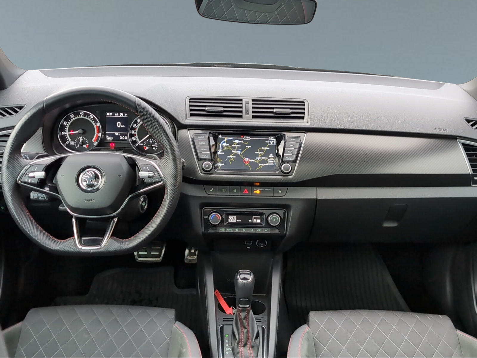 SKODA Fabia 1.0 TSI Monte Carlo DSG-image-8