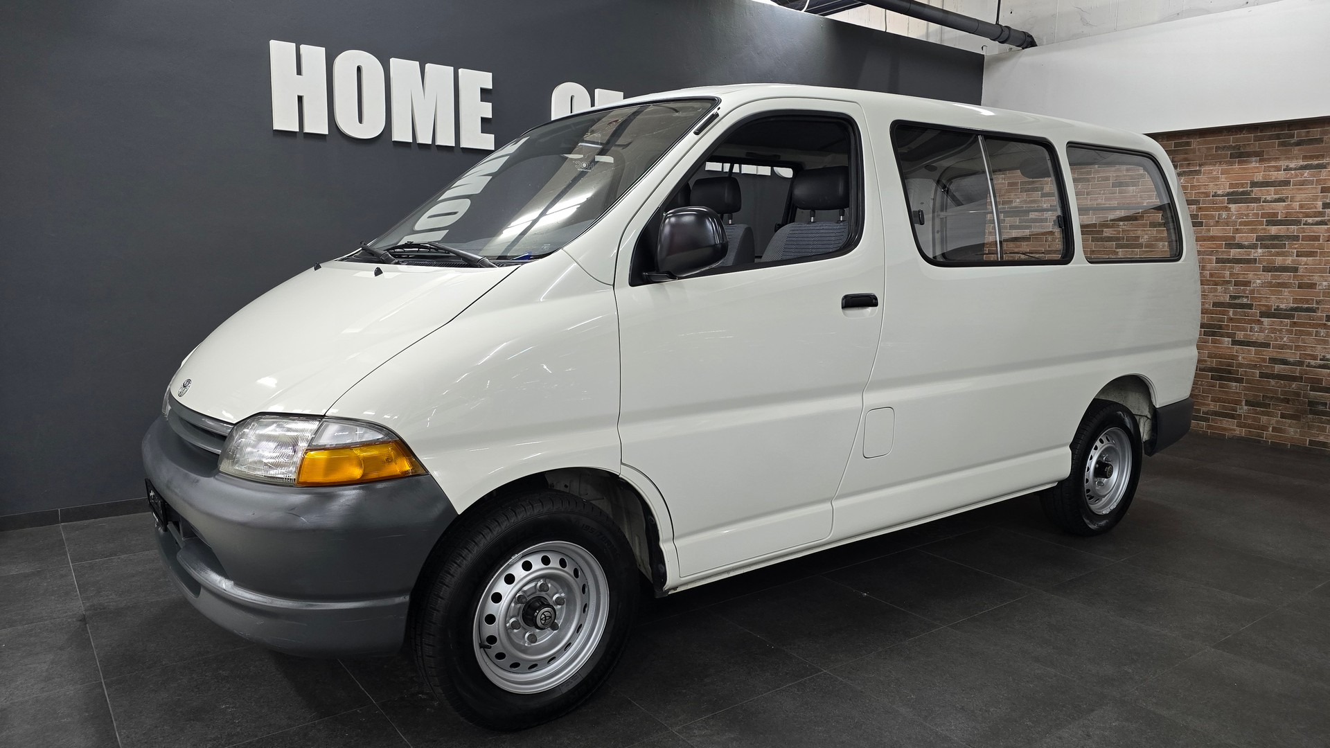 TOYOTA Hiace 2.4 Kombi RCH12-showroom-element-3