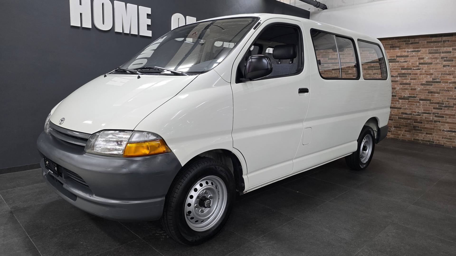 TOYOTA Hiace 2.4 Kombi RCH12-showroom-element-2