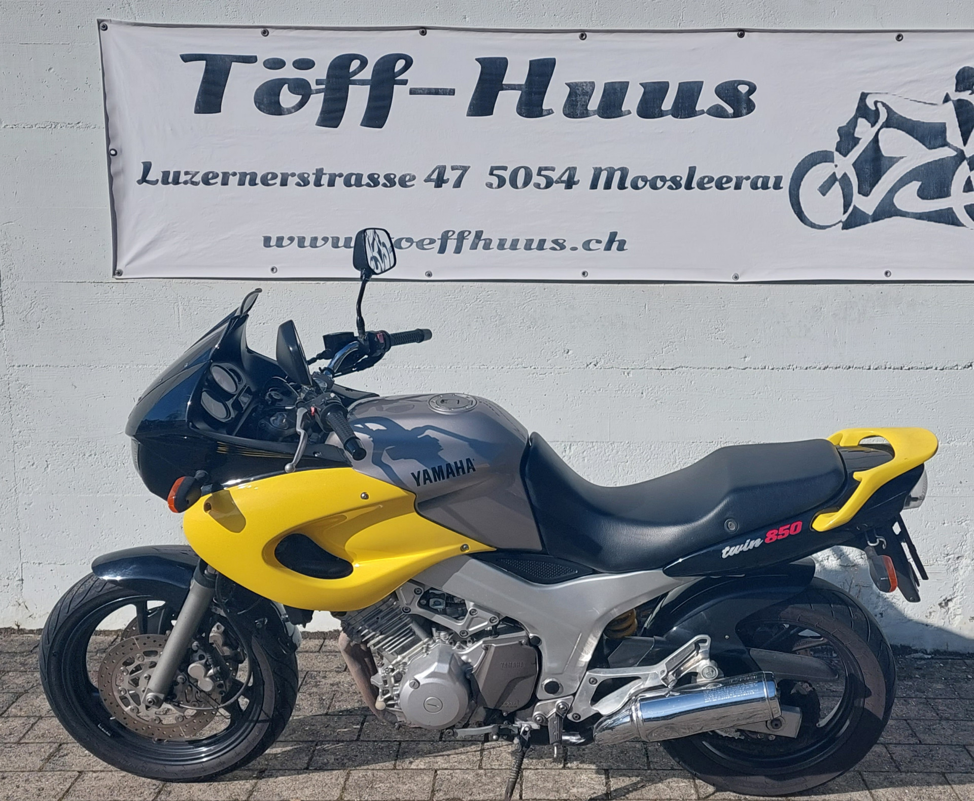 YAMAHA TDM 850-image-1
