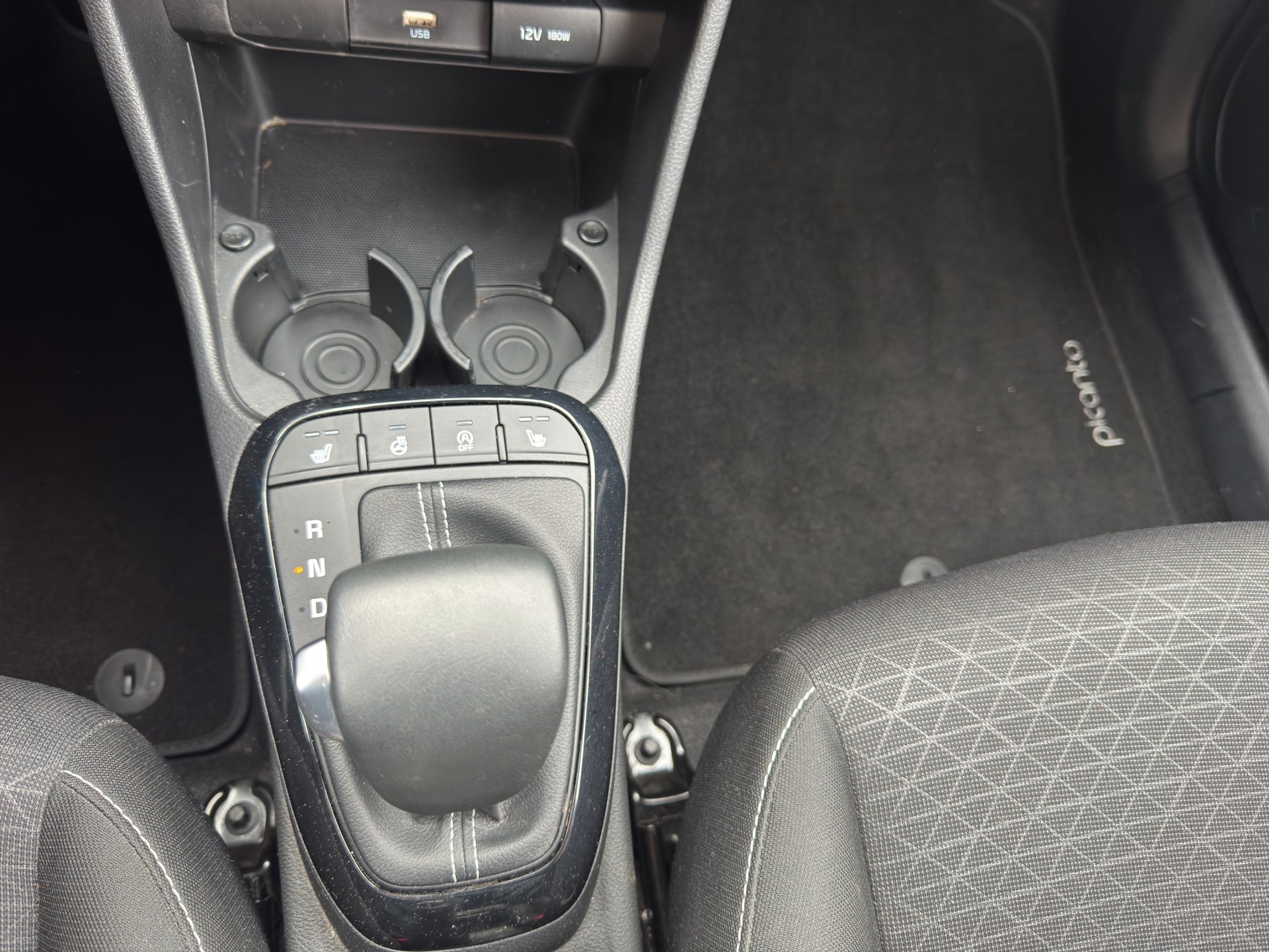 KIA Picanto 1.0 CVVT First Edition AMT-image-15