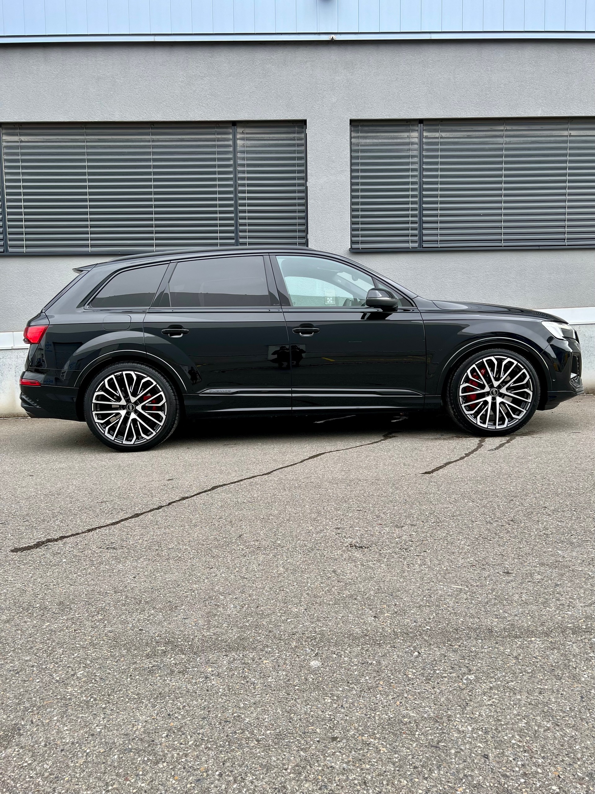 AUDI SQ7 TFSI quattro tiptronic-image-5