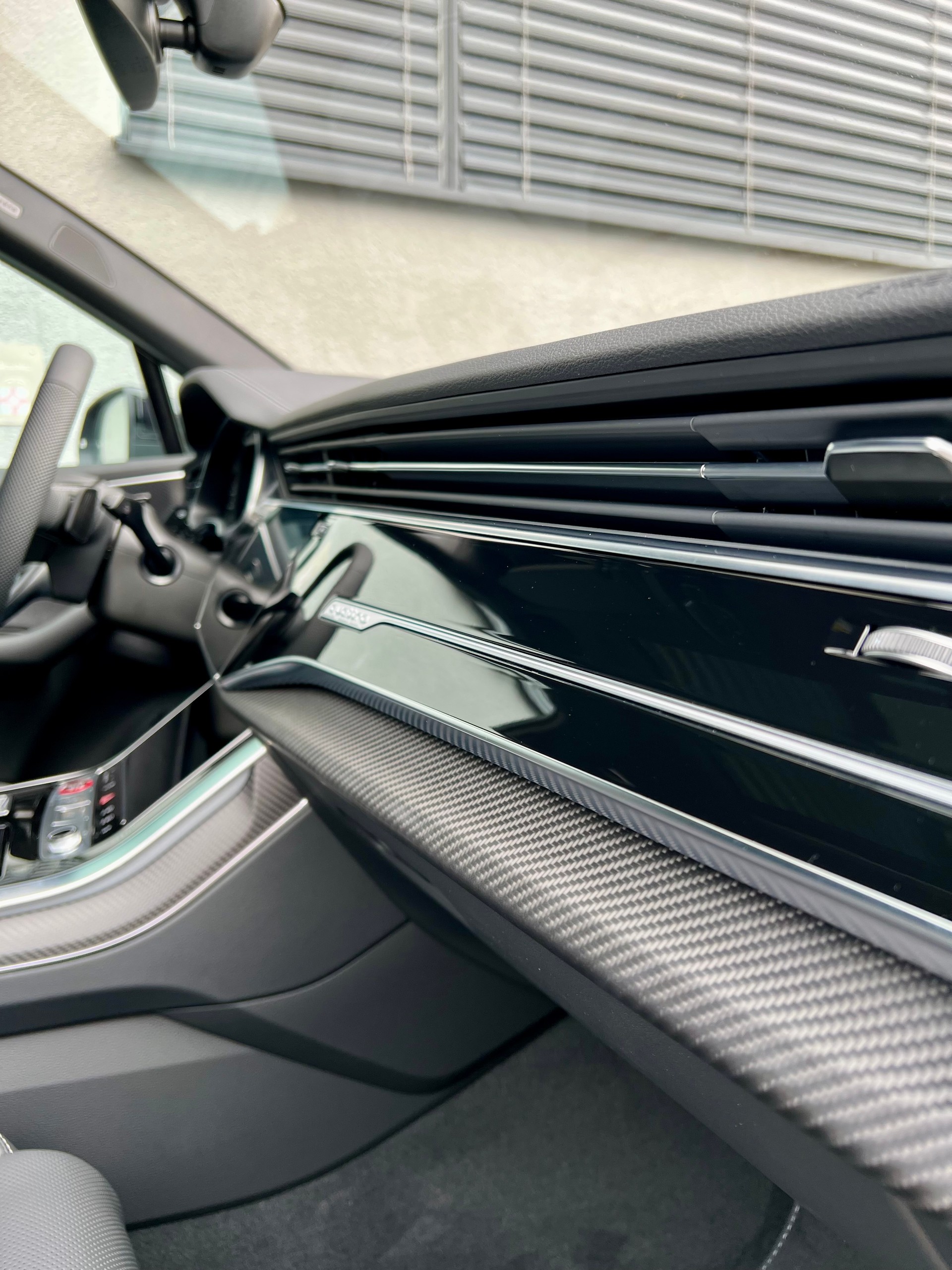 AUDI SQ7 TFSI quattro tiptronic-image-21