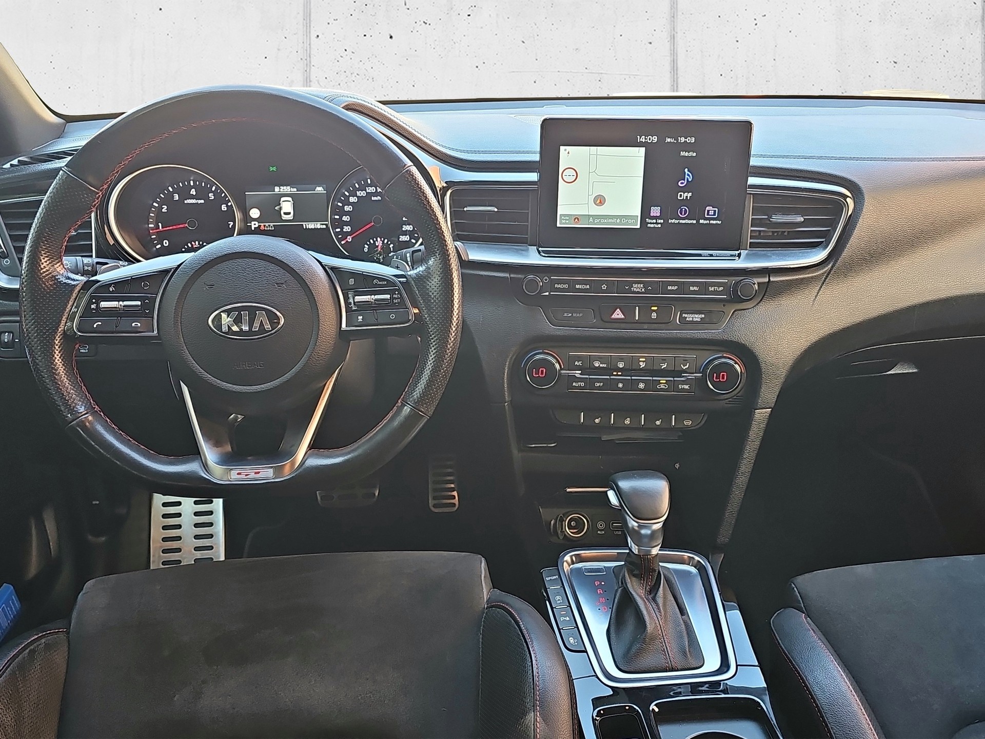 KIA ProCeed 1.6 T-GDi GT DCT-image-12