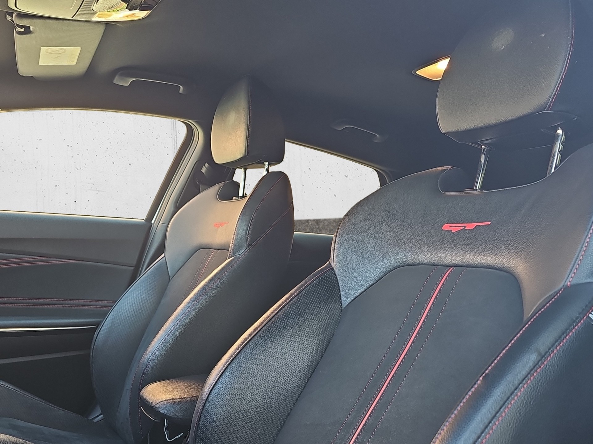 KIA ProCeed 1.6 T-GDi GT DCT-image-25