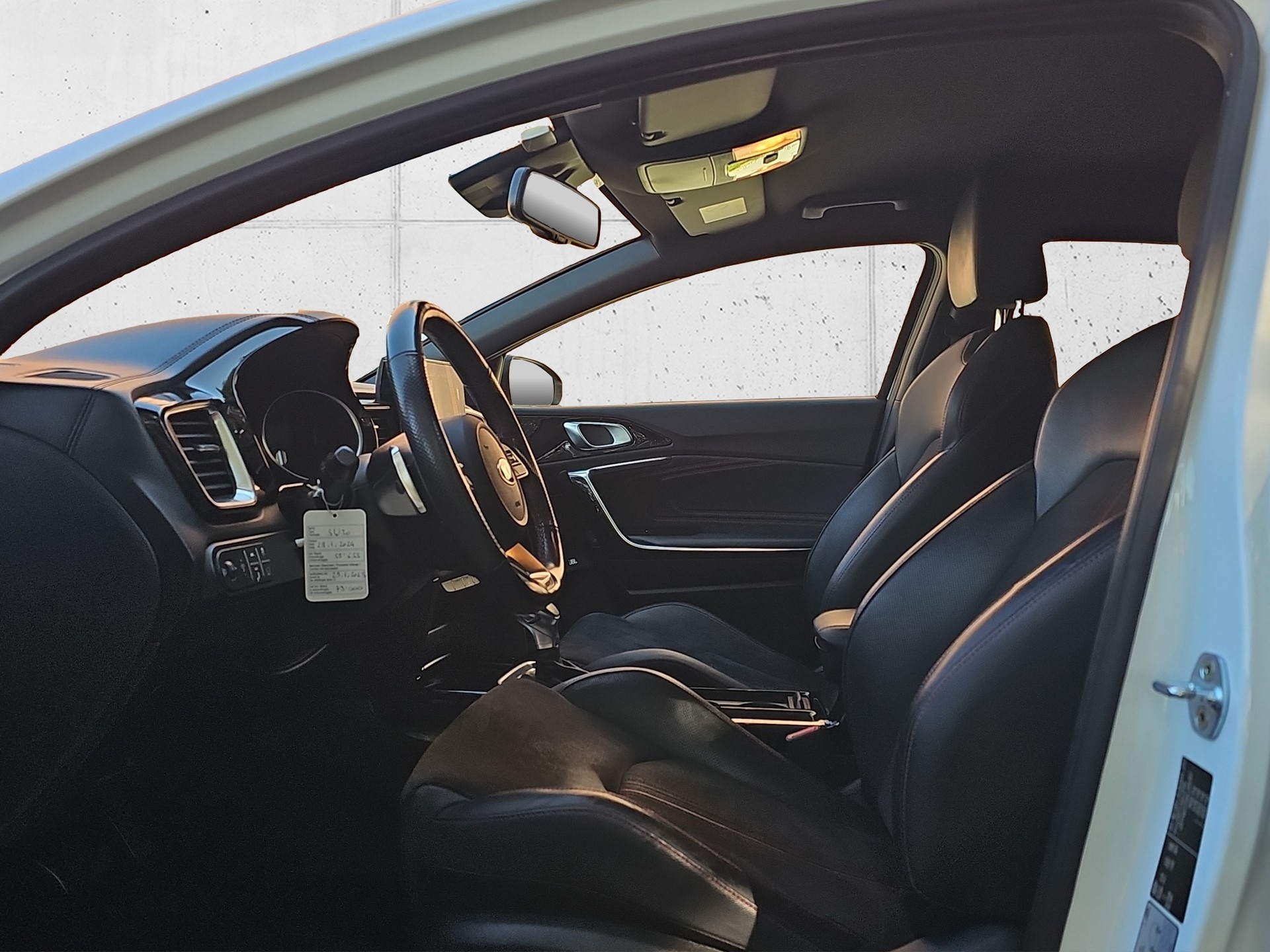 KIA ProCeed 1.6 T-GDi GT DCT-image-10
