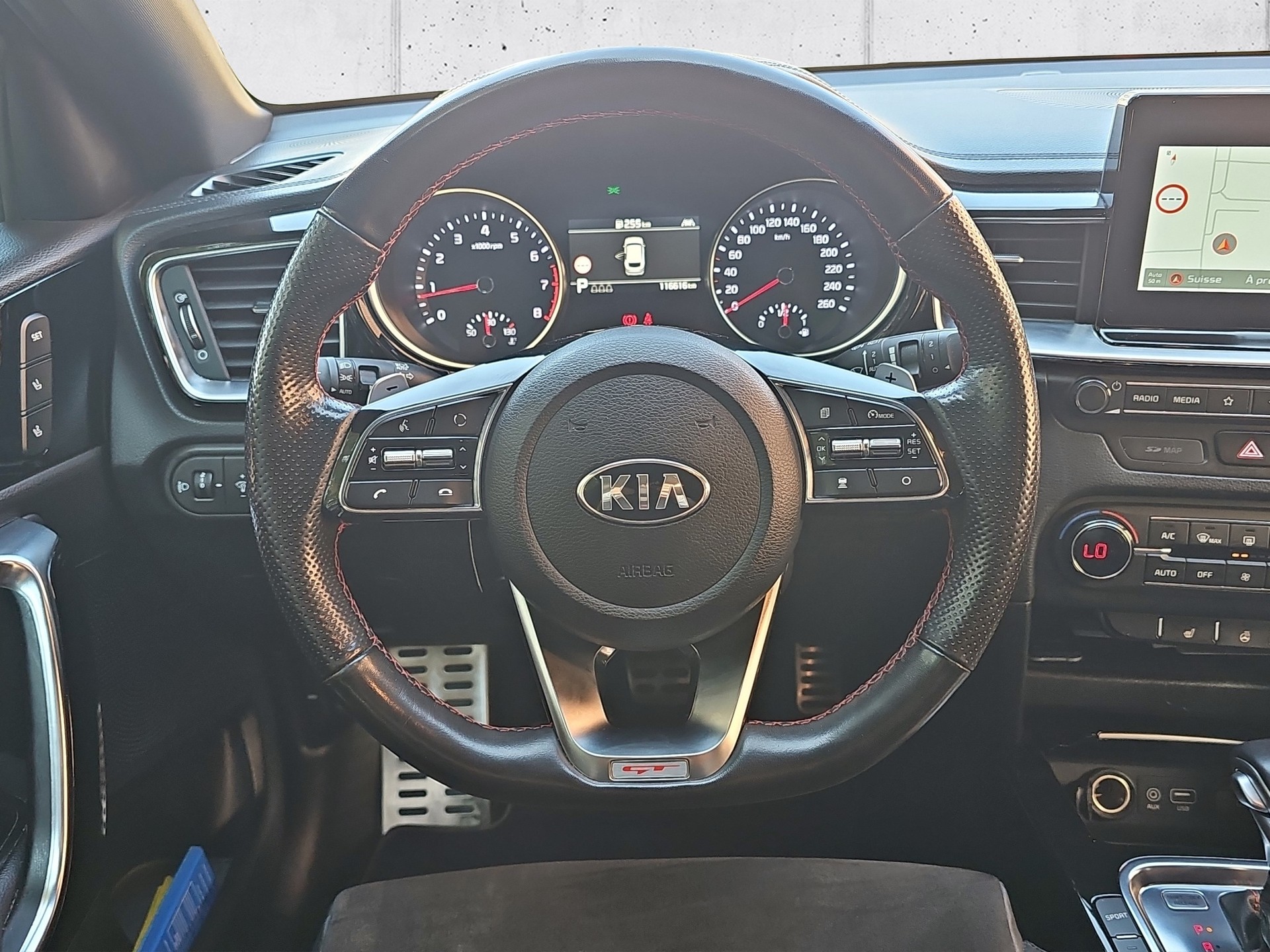 KIA ProCeed 1.6 T-GDi GT DCT-image-13