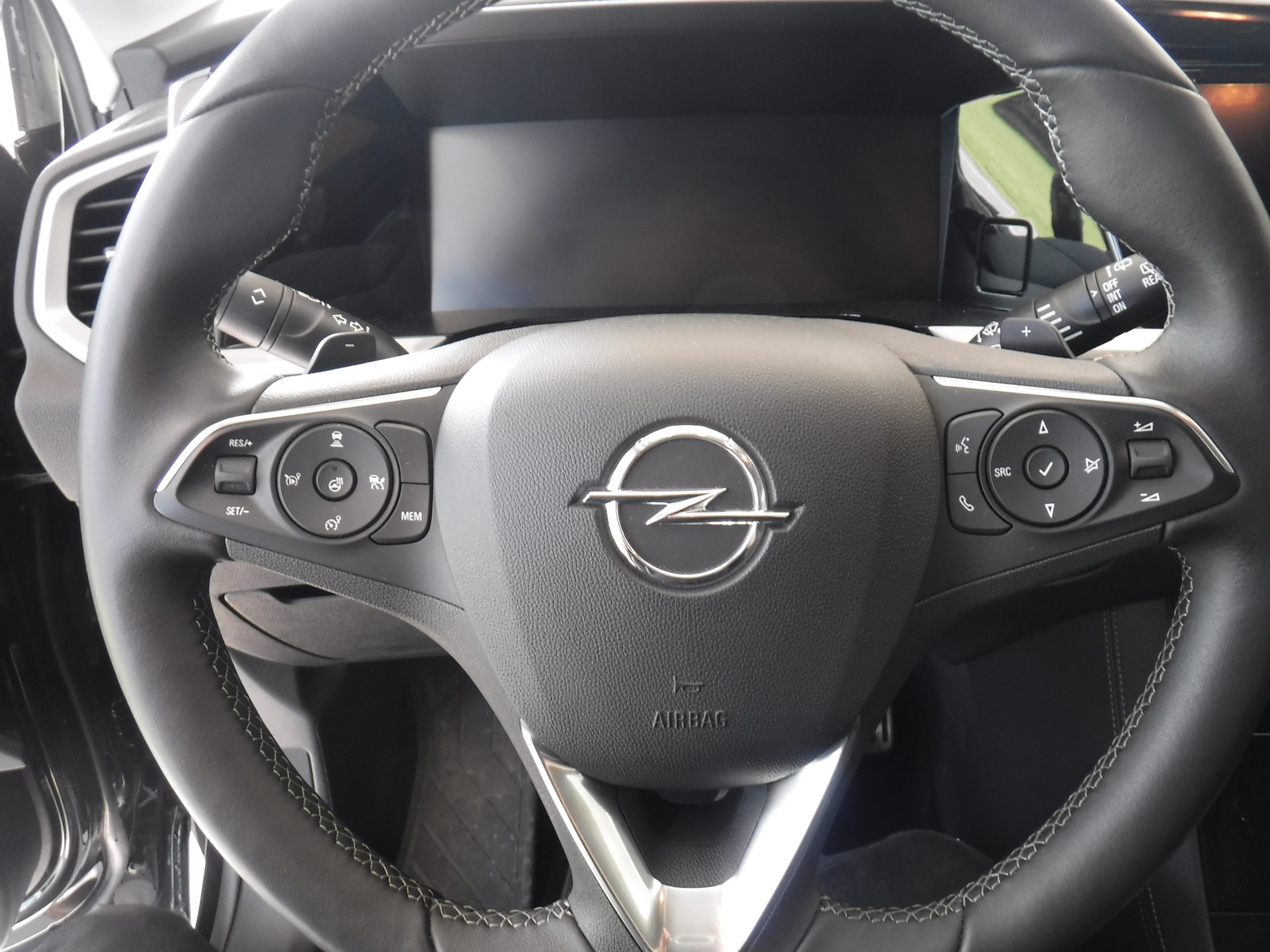 OPEL Grandland 1.2i TP Elegance Automatik-image-5