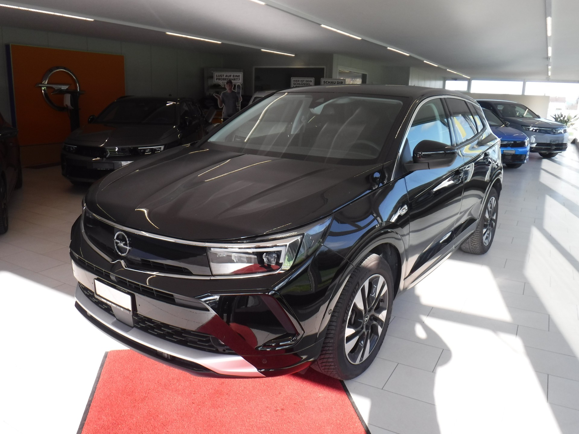 OPEL Grandland 1.2i TP Elegance Automatik-image-1