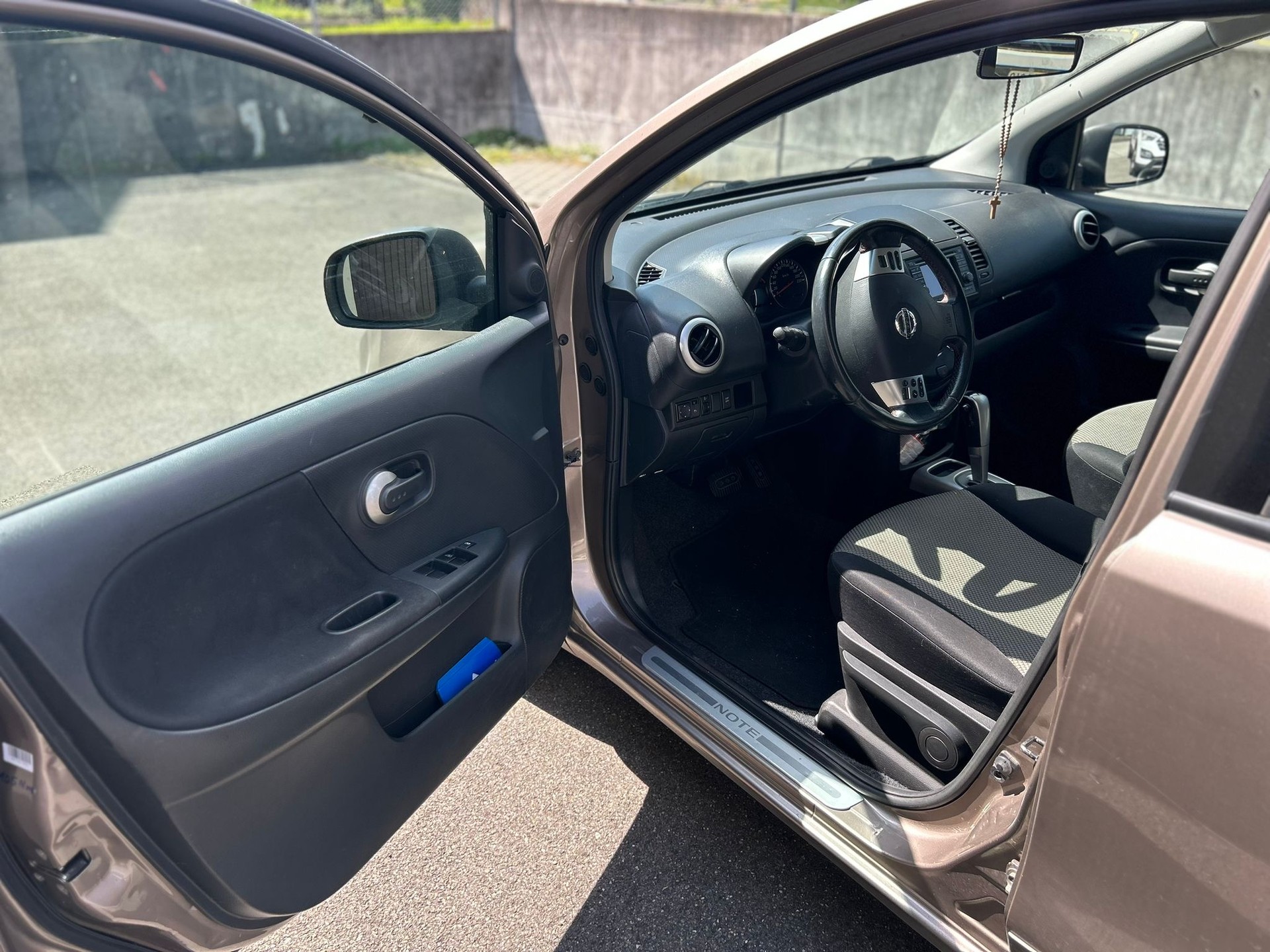 NISSAN Note 1.6 tekna Automatic-image-10
