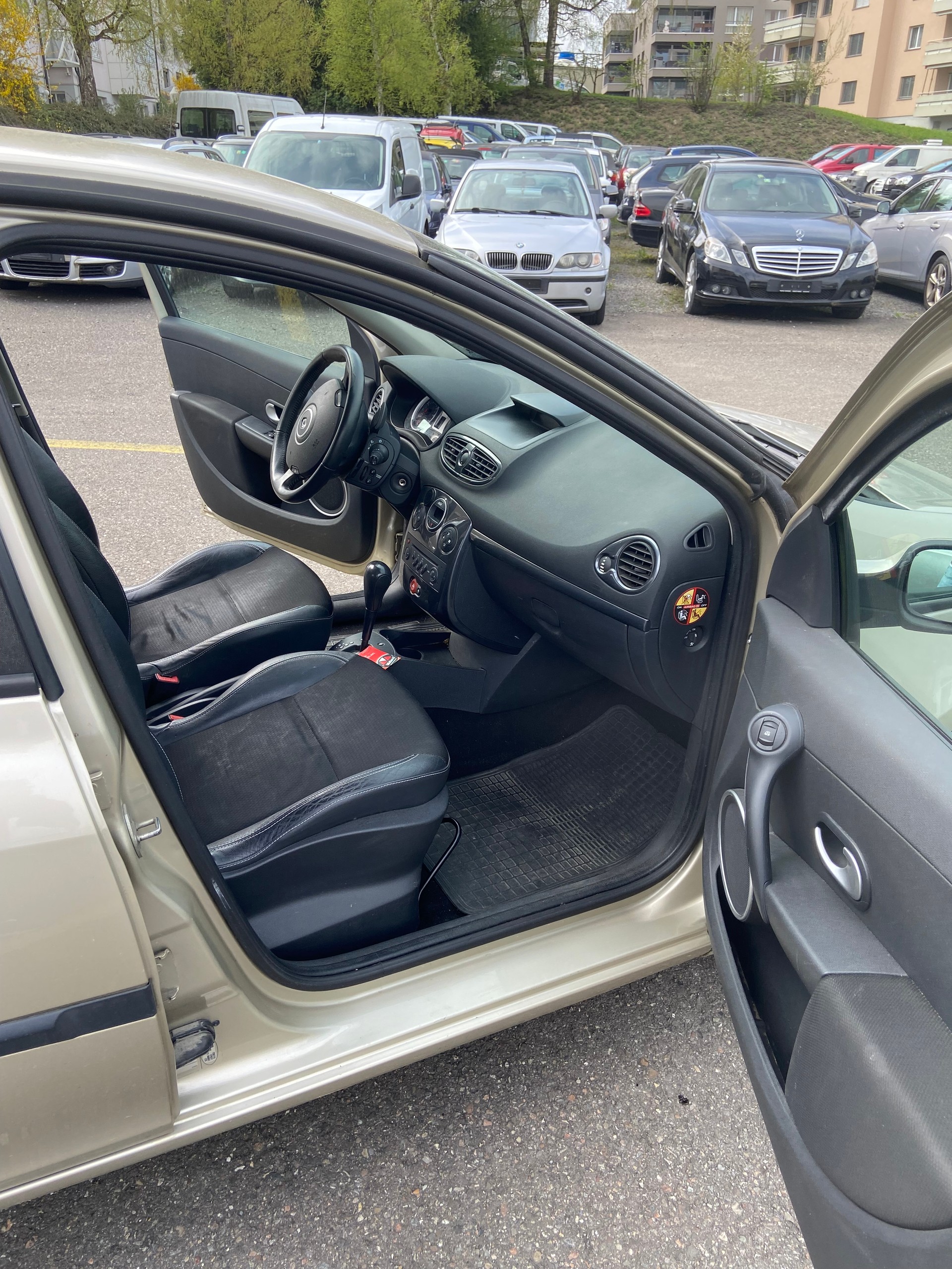 NISSAN Note 1.6 tekna Automatic-image-12