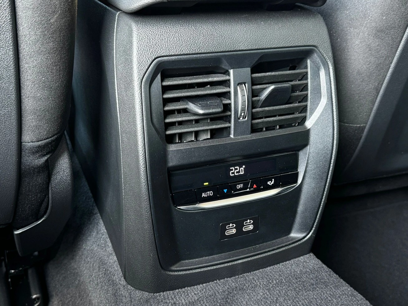 BMW 330i Touring xDrive Steptronic M Sport *Elektr. Anhängerkupplung***Shadow-Line**Live Cockpit**245PS**Modell 2025*-image-19