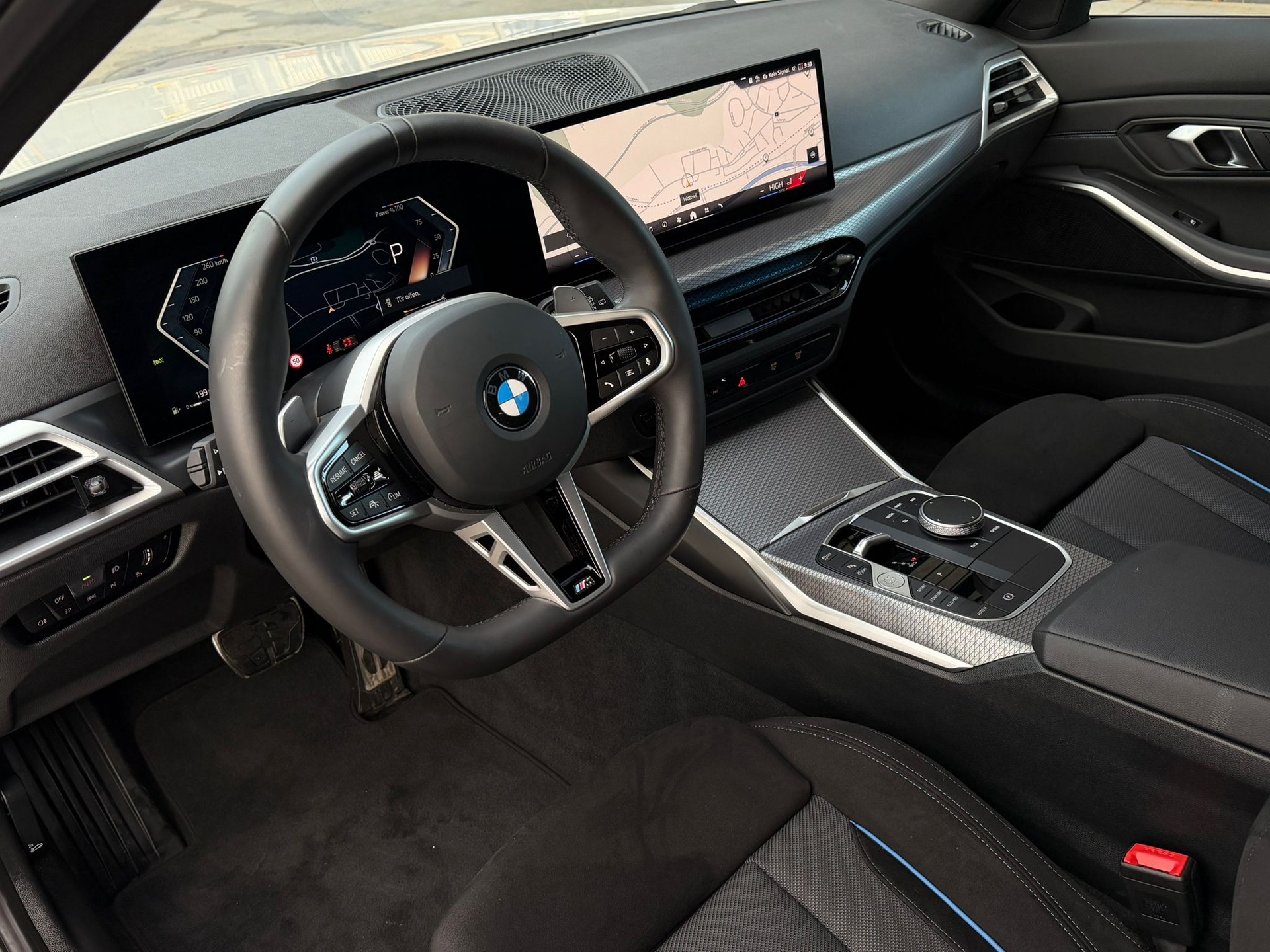 BMW 330i Touring xDrive Steptronic M Sport *Elektr. Anhängerkupplung***Shadow-Line**Live Cockpit**245PS**Modell 2025*-image-11