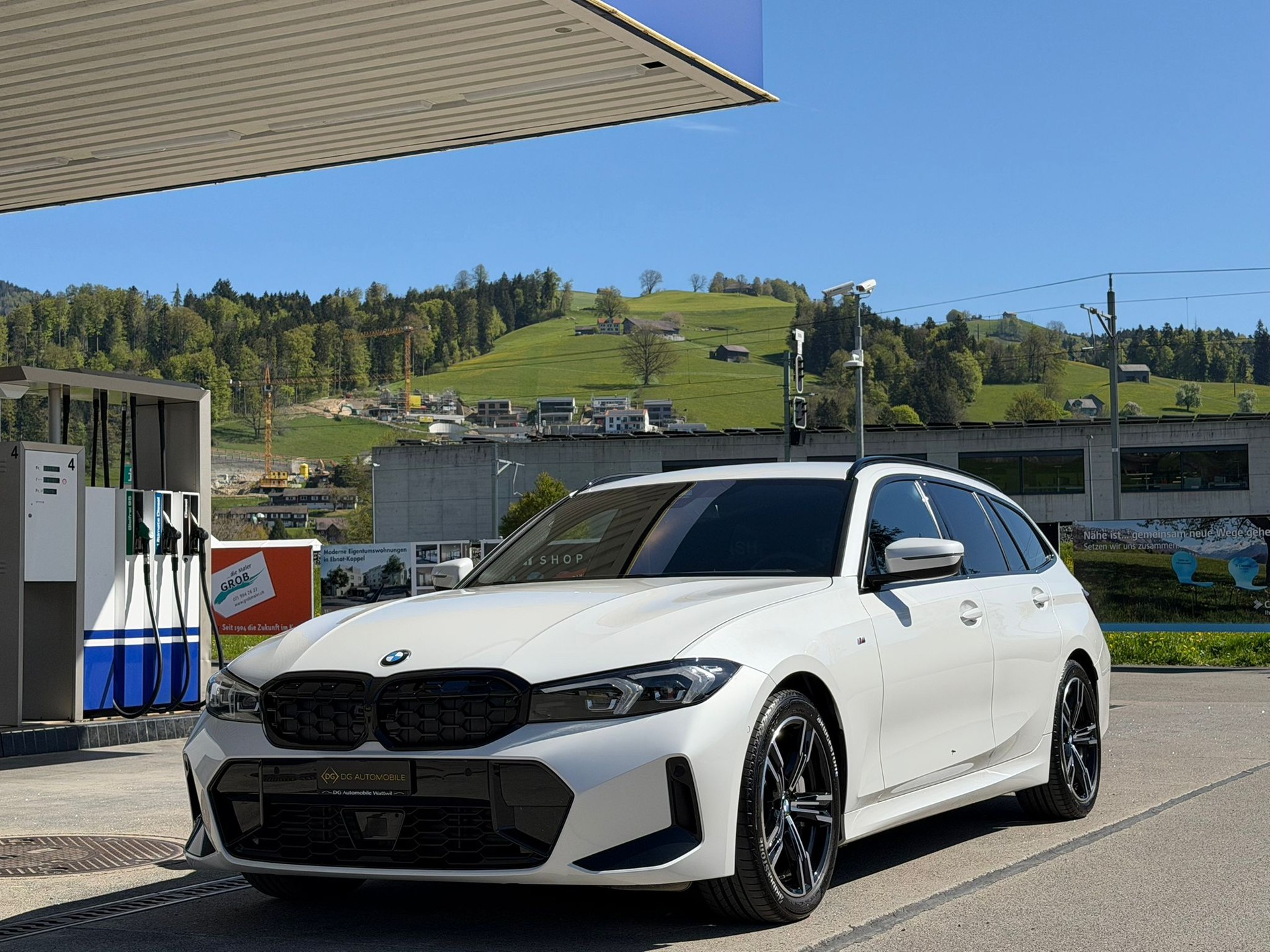 BMW 330i Touring xDrive Steptronic M Sport *Elektr. Anhängerkupplung***Shadow-Line**Live Cockpit**245PS**Modell 2025*-showroom-element-1