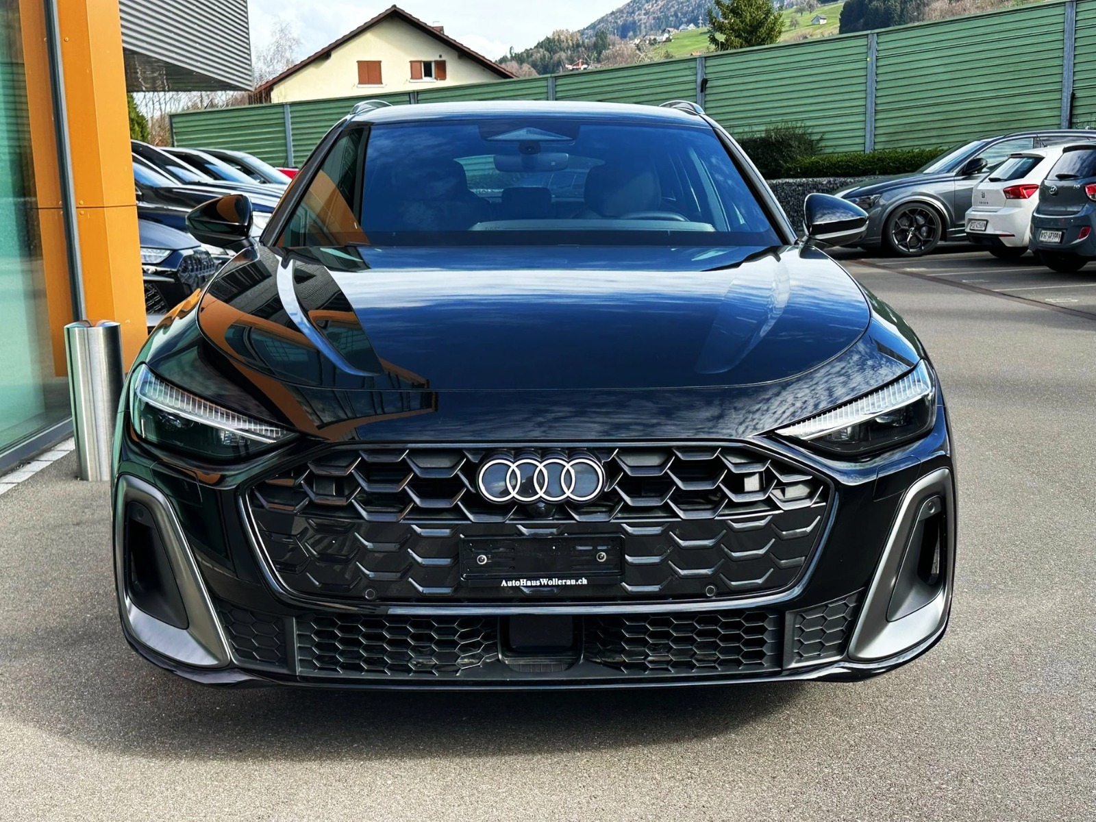 AUDI A5 Avant 2.0 TFSI S-Tronic S-Line ** NEUSTES MODELL**-image-4