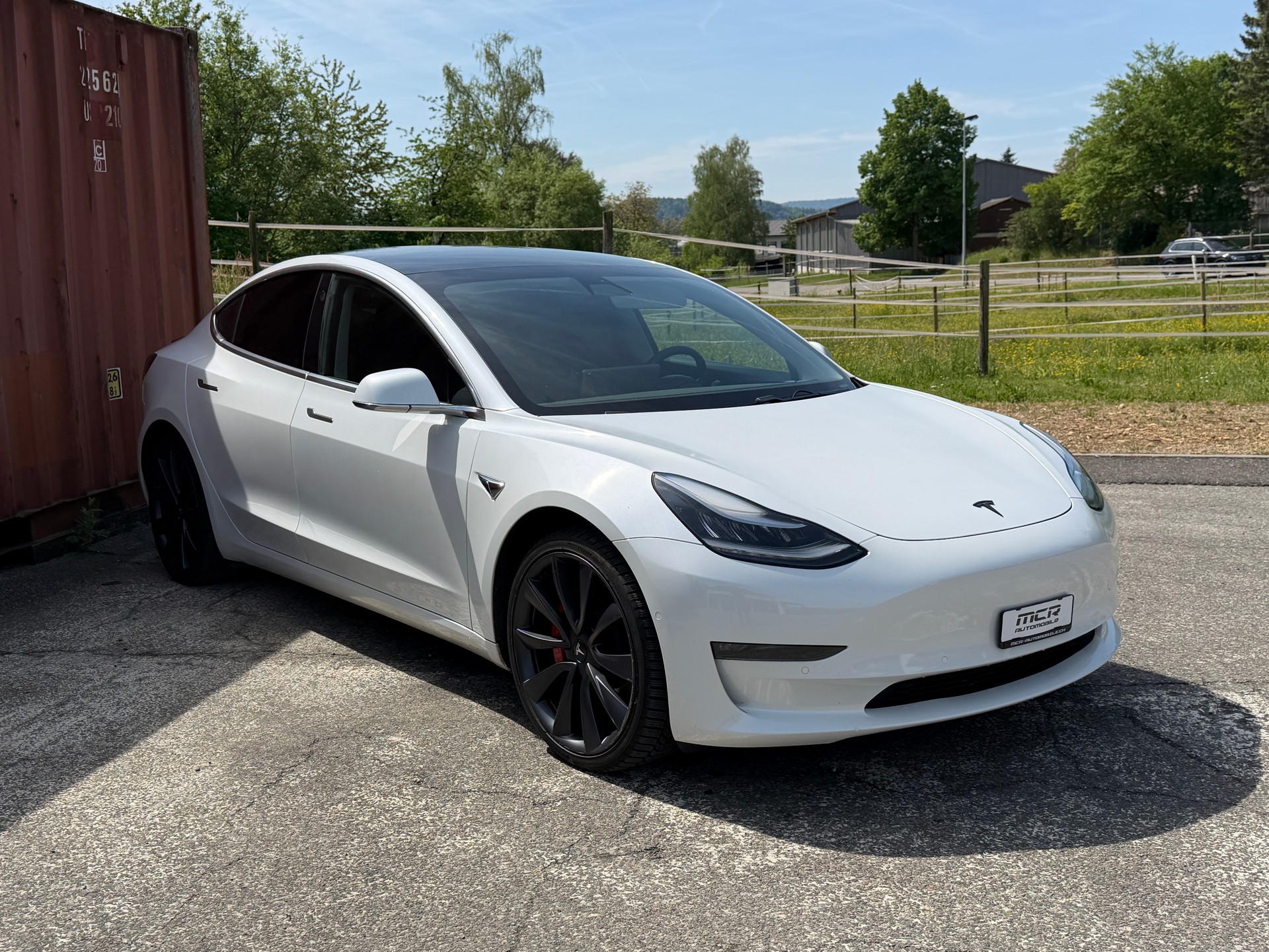 TESLA Model 3 Performance D-image-4