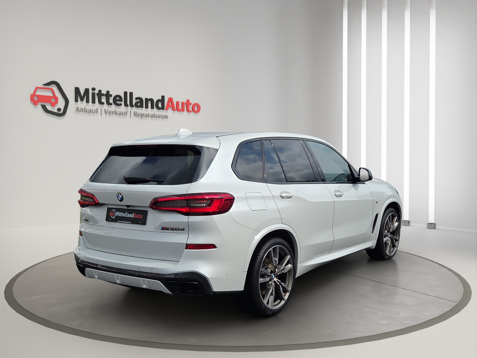 BMW X5 xDrive M50d Steptronic-image-13