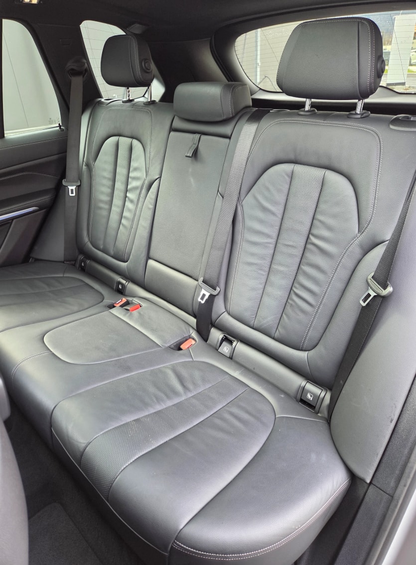 BMW X5 xDrive M50d Steptronic-image-9