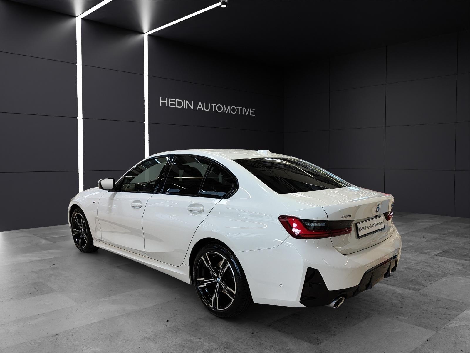 BMW 320d xDrive Attraktiven Leasingzinssatz ab 1,9 % bei Abschluss einer BMW Fahrzeugversicherung.-showroom-element-2